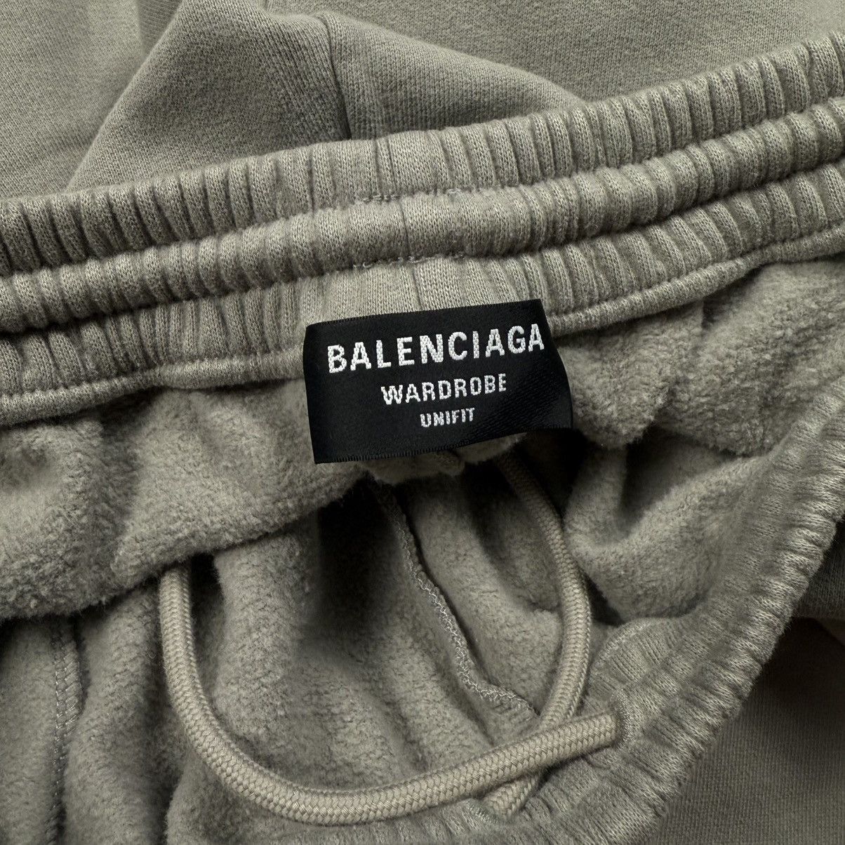 Balenciaga Balenciaga Mega Baggy Sweatpants Size US 34 / EU 50 - 8 Thumbnail