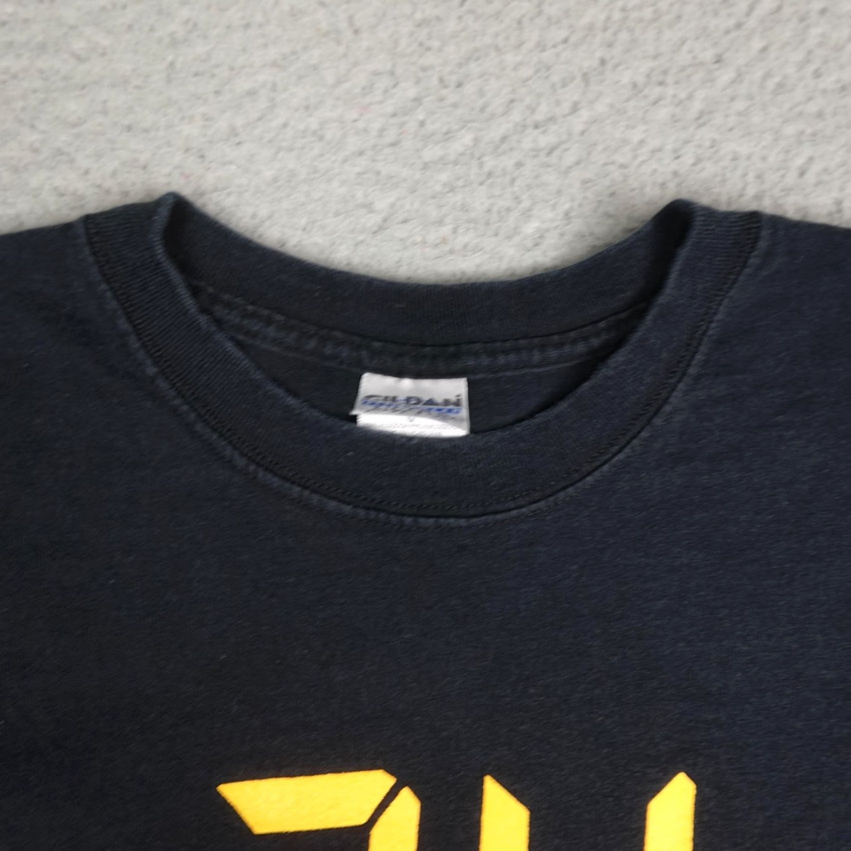 Gildan VINTAGE Gildan 24 Shirt Mens L Black Graphic TV Shows 24 Tee 2004 Size US L / EU 52-54 / 3 - 4 Thumbnail