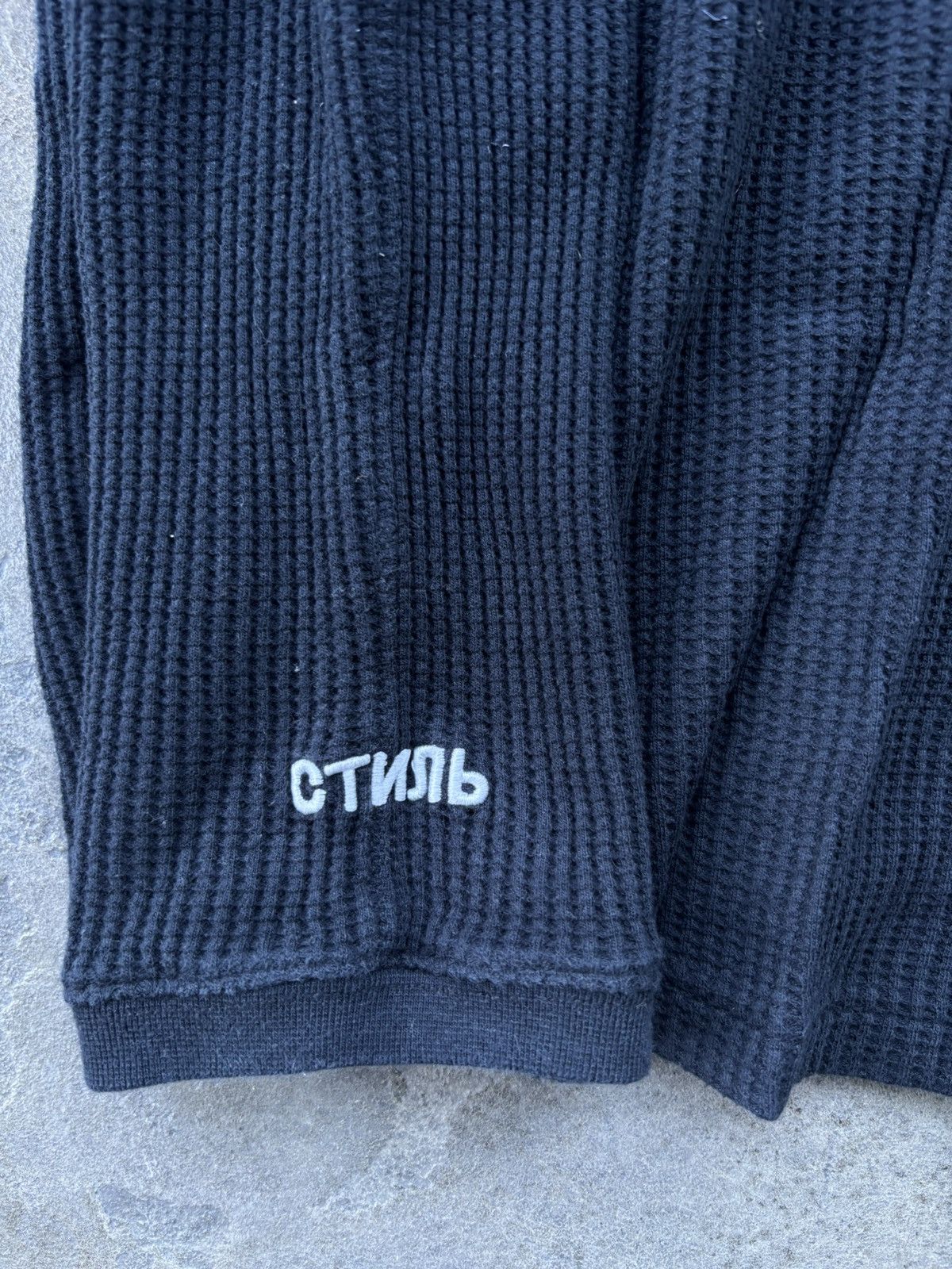 Heron Preston Heron Preston Waffle Knit Printed Sweater Size US XL / EU 56 / 4 - 3 Thumbnail