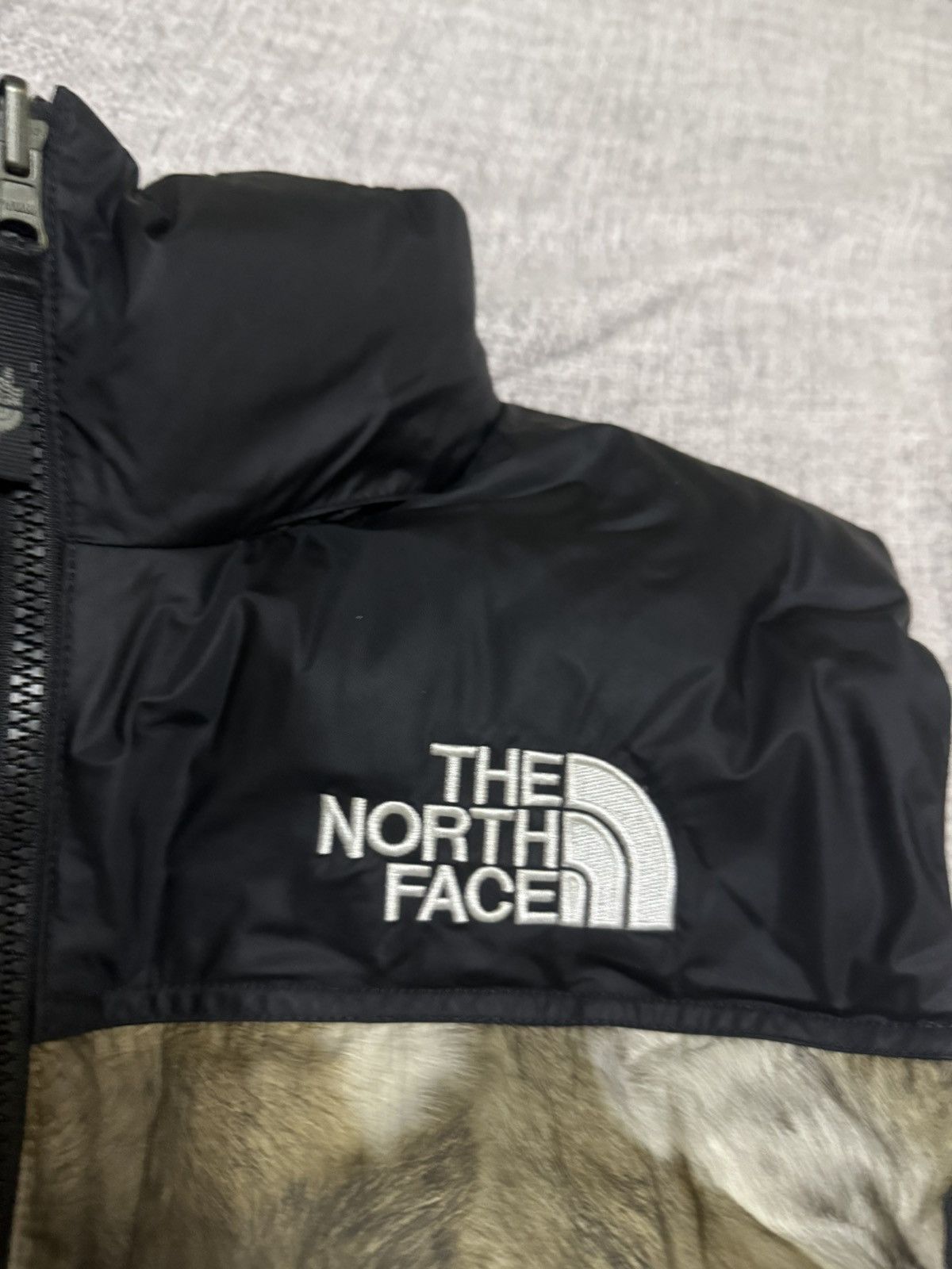 Supreme × The North Face Supreme tnf the north face fur print nuptse vest jacket Size US S / EU 44-46 / 1 - 4 Thumbnail