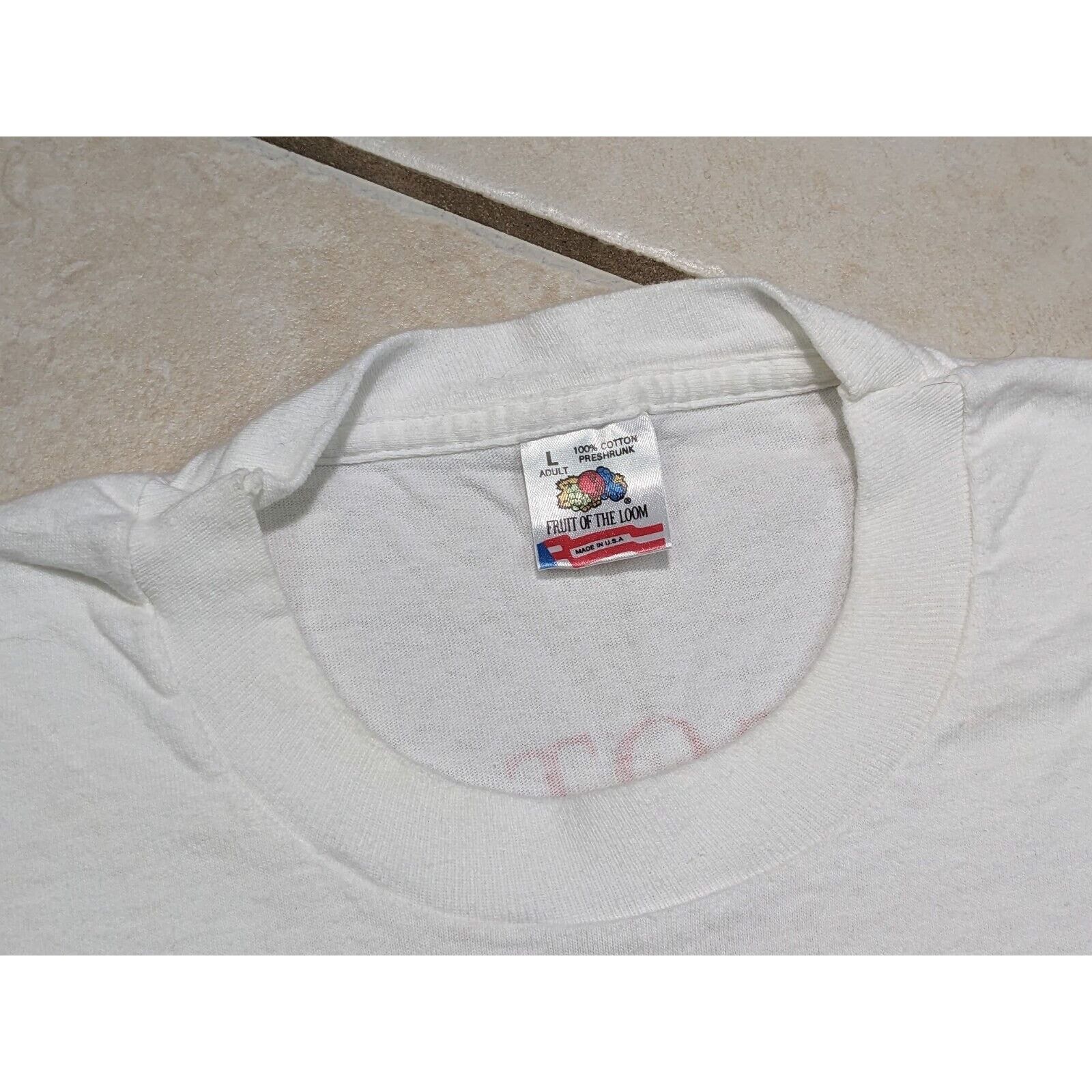 Fruit Of The Loom 1994 Redneck Farmers Tan NIPPLES Shirt 90s Tee Double Sided Size US L / EU 52-54 / 3 - 2 Thumbnail