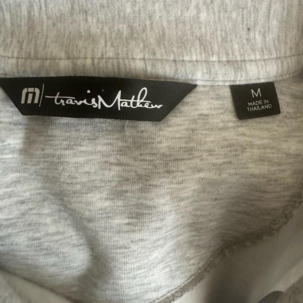 TravisMathew Men’s used size M medium Travis Mathew full zip jacket Size US M / EU 48-50 / 2 - 5 Thumbnail