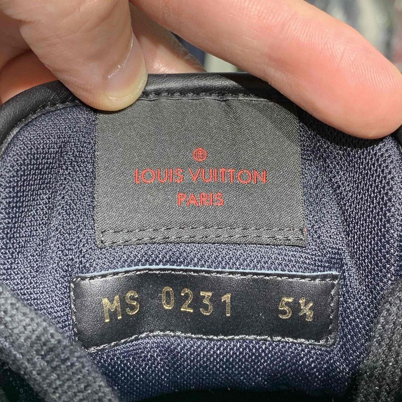 Louis Vuitton Louis Vuitton Rivoli Casual Sneakers in White and Blue -250 Size US 8.5 / EU 41-42 - 4 Thumbnail