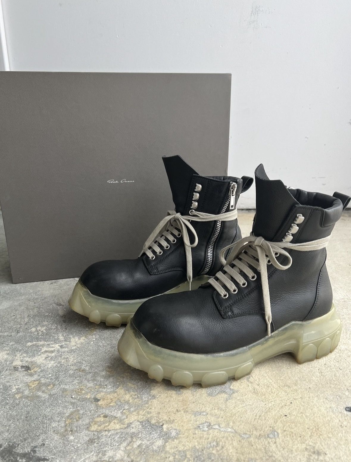 Rick Owens Rick Owens bozo hiking boots black 42 | Grailed