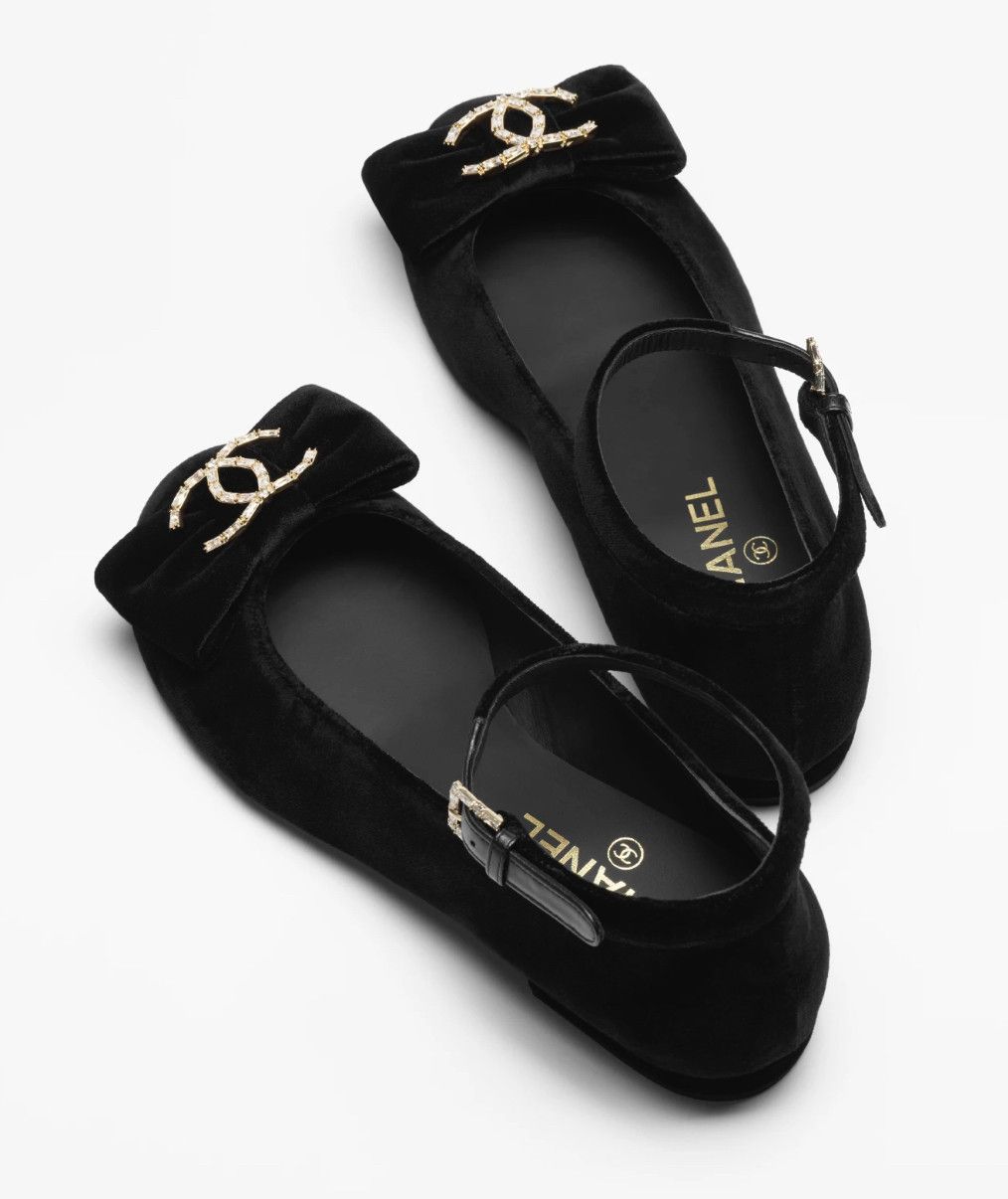 Chanel Chanel 24K Velvet Crystal CC Bow AnkleStrap Ballet Flat 36.5 Size US 6.5 / IT 36.5 - 17 Thumbnail
