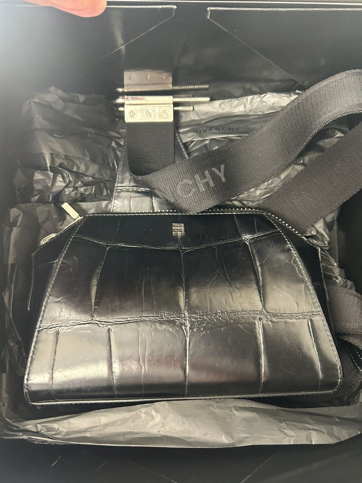 Givenchy WB! MSRP: $1.7k Antigona U Croc Crossbody Bag Size ONE SIZE - 6 Thumbnail
