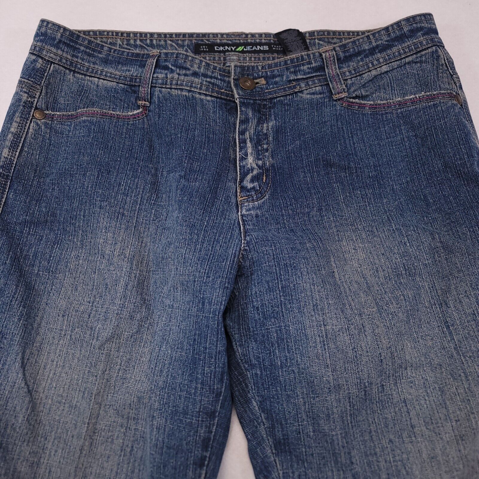 DKNY DKNY Button Zip Medium Wash Denim Jeans Womens Size 10 Blue Size 32" / US 10 / IT 46 - 1 Thumbnail