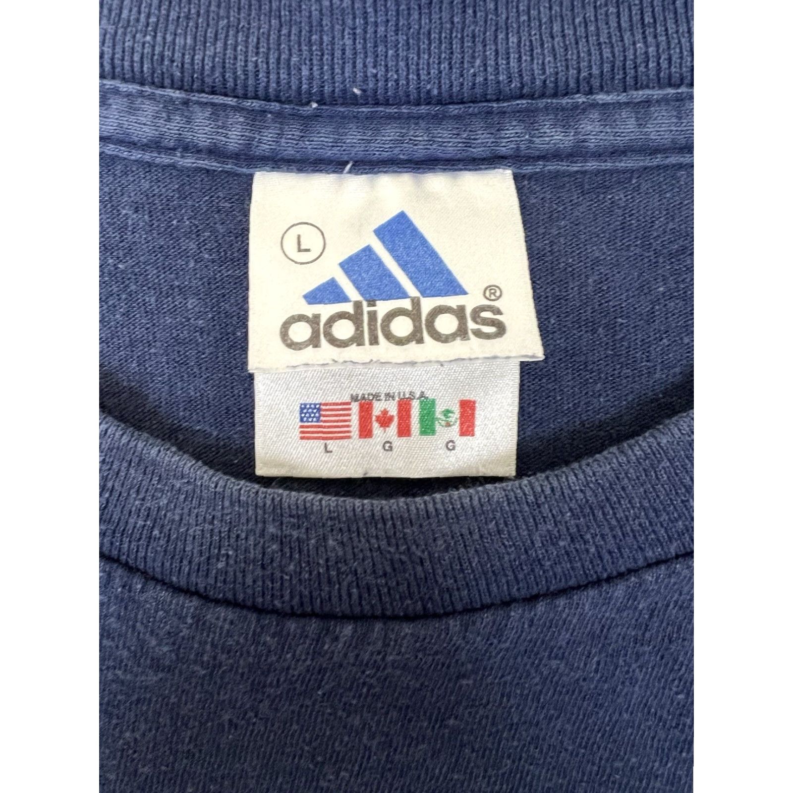 Adidas VINTAGE adidas T-Shirt Crest Logo USA Made 90s Size Large Blue Shirt Men Size US L / EU 52-54 / 3 - 4 Thumbnail