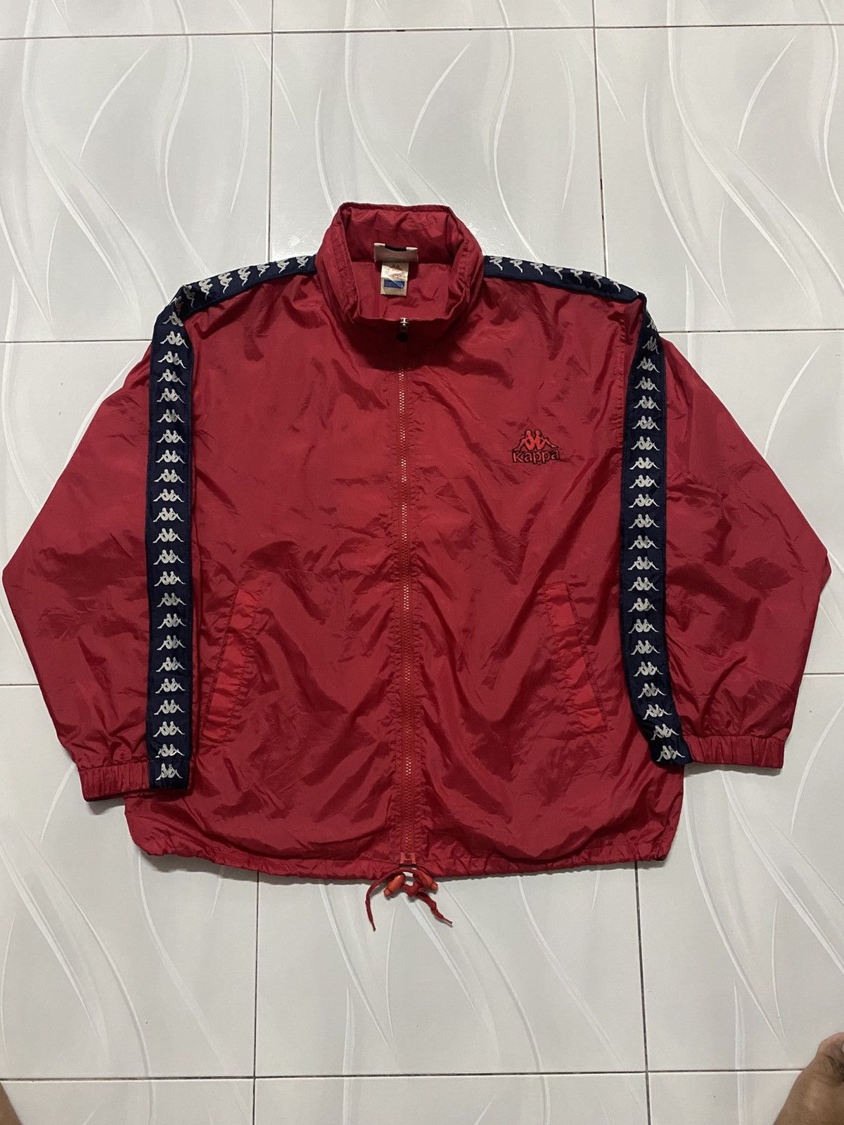 Kappa Vintage 90s Kappa Big Logo Red windbreaker jacket Size US S / EU 44-46 / 1 - 11 Thumbnail