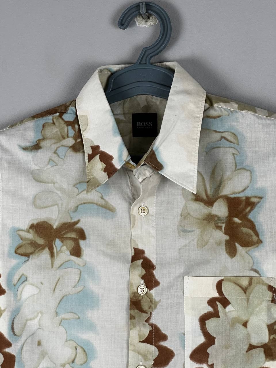 Hugo Boss Luxury Hugo Boss Summer Hawaii Floral Print Shirt Size US S / EU 44-46 / 1 - 4 Thumbnail