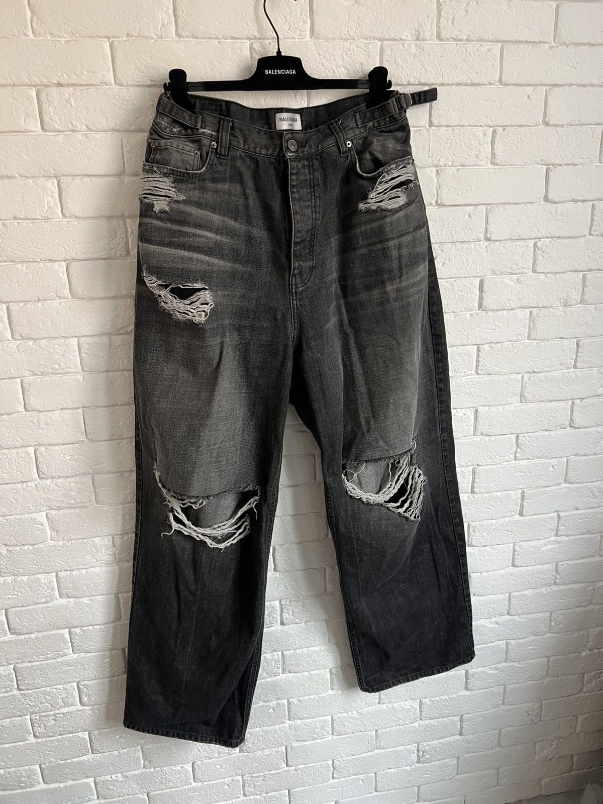 Balenciaga Balenciaga washed skater denim Size US 32 / EU 48 - 1 Thumbnail