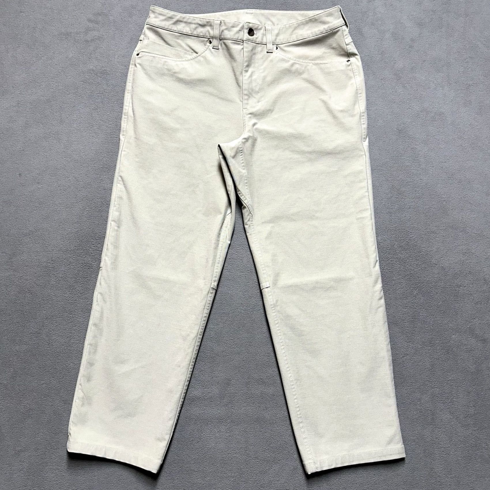 Lululemon Lululemon Pants Mens 32 Beige ABC Crop Relaxed Fit Utilitech LM5AH0S EUC Pants Mens 32 Beige ABC Crop Relaxed Fit Utilitech LM5AH0S EUC Size US 32 / EU 48 - 2 Thumbnail