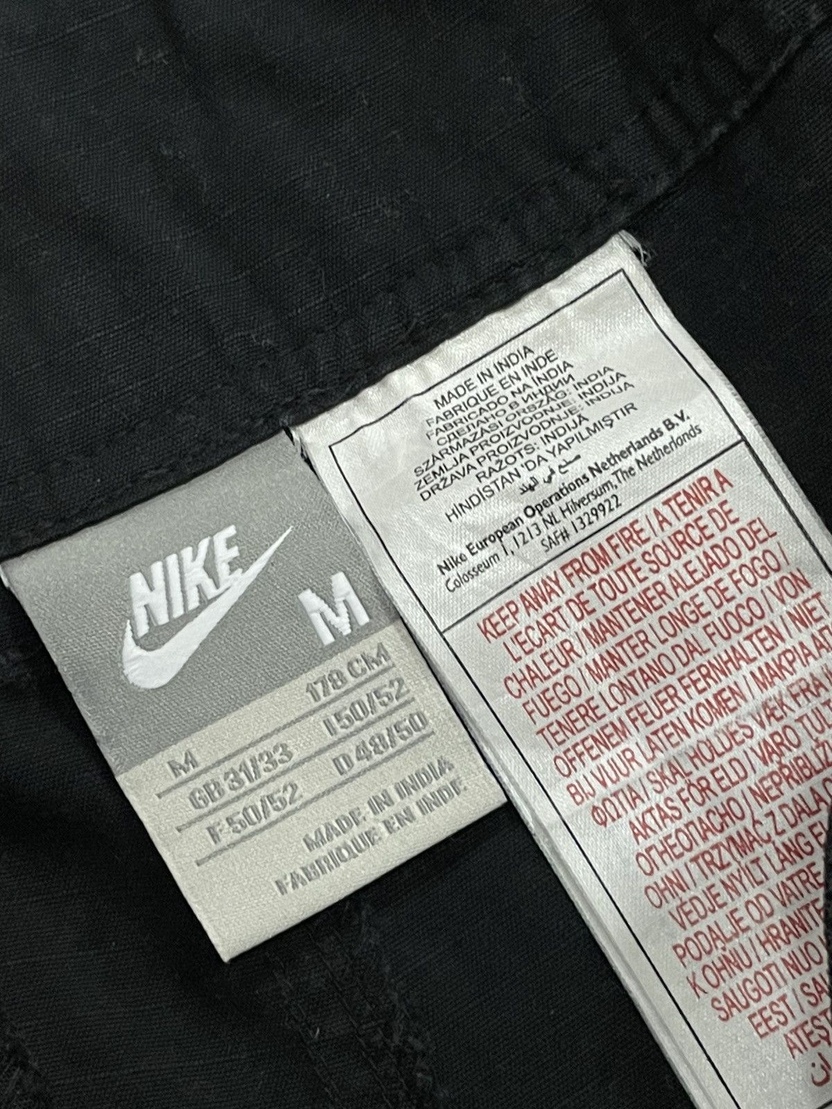 Nike Vintage Nike Black Boxy Cargo Pants Size US 32 / EU 48 - 7 Thumbnail