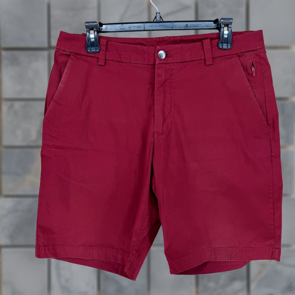 Lululemon Lululemon Mens Red Commission Shorts 32 Flat Front Zip Pocket Casual Summer Shirt vs Shorts? Size US 32 / EU 48 - 1 Thumbnail