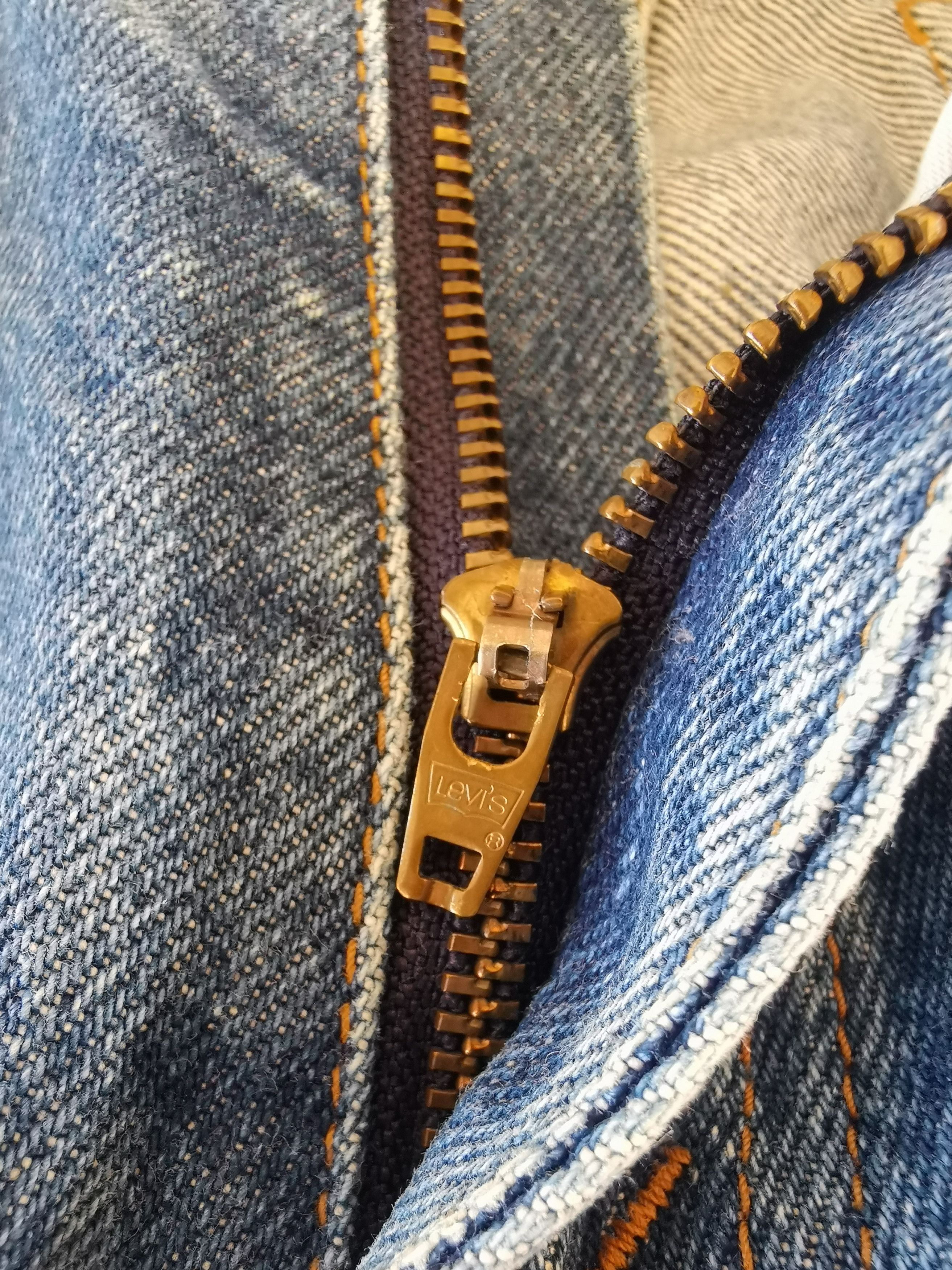 Levi's Vintage Clothing W32 Vintage 90's Levi's Button J02 518 Size US 32 / EU 48 - 9 Thumbnail