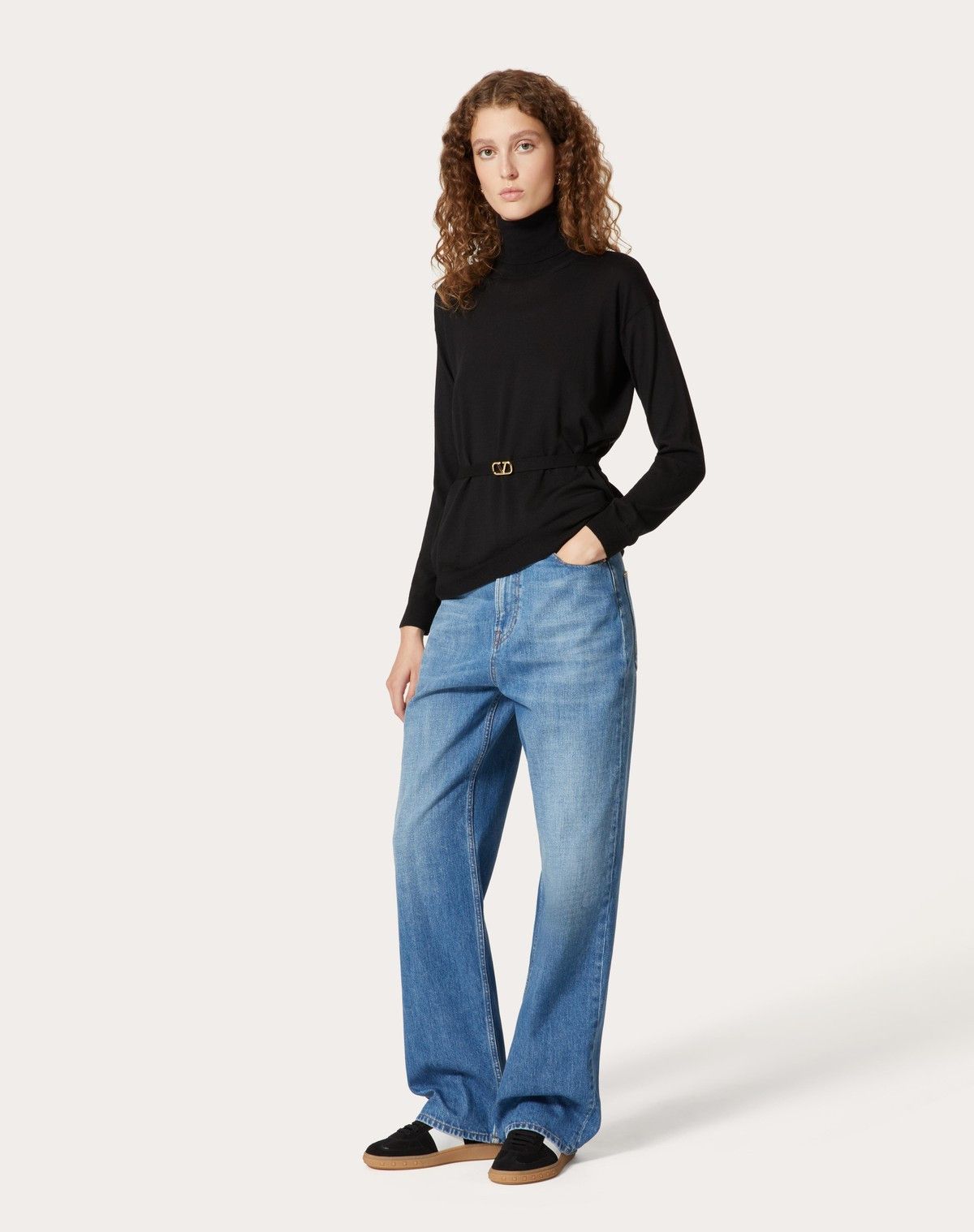 Valentino o1s1wg110525 Wool Jumper in Black Size S / US 4 / IT 40 - 2 Thumbnail