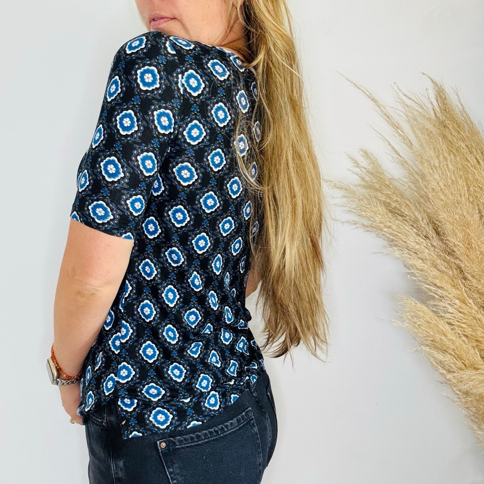 Loft LOFT Black White Blue Print Half Sleeve $68 Blouse Shirt XS Size XS / US 0-2 / IT 36-38 - 4 Thumbnail