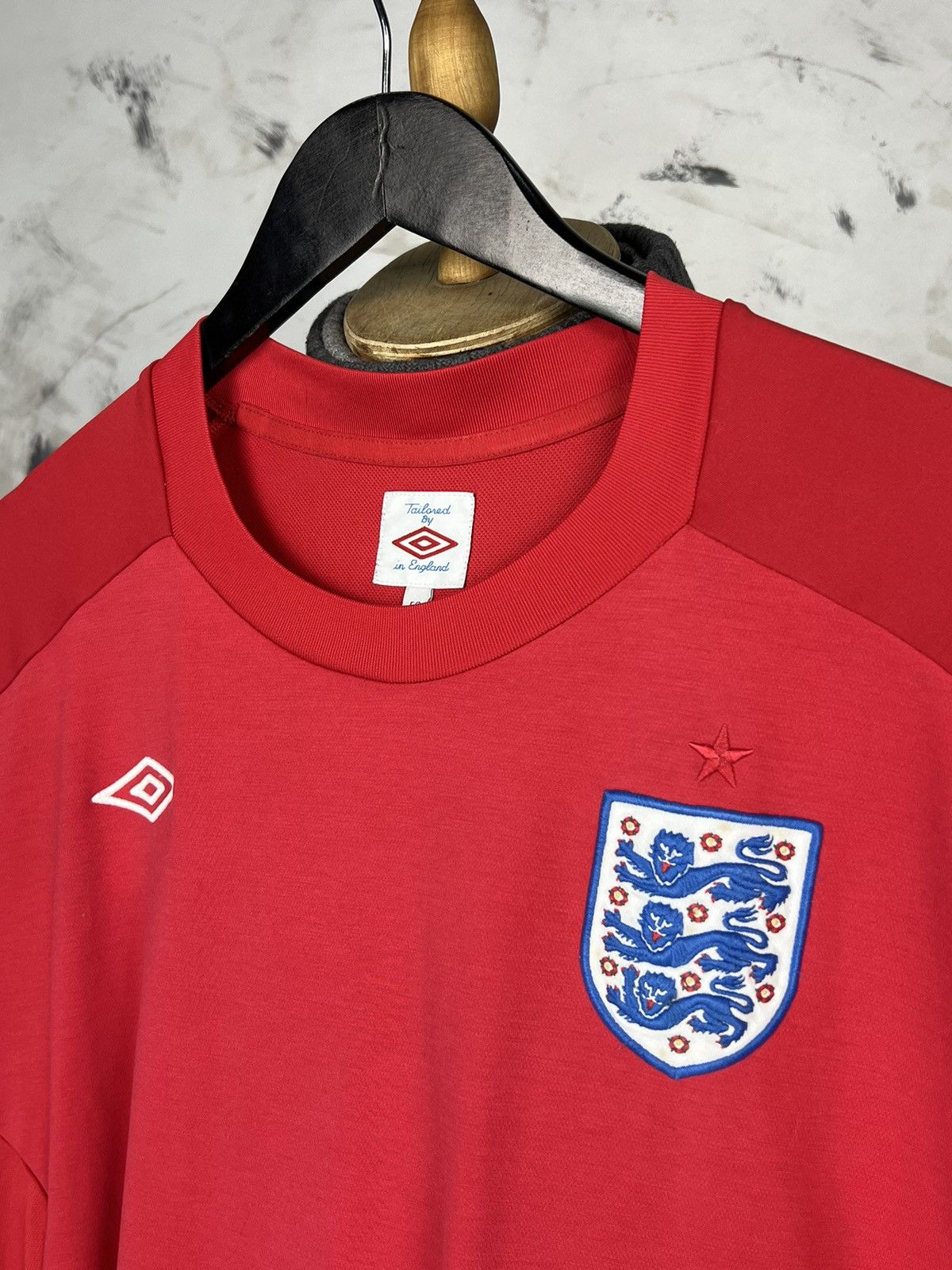 Umbro Vintage Umbro England Jersey Shirt Size M - L 50 Size US L / EU 52-54 / 3 - 3 Thumbnail