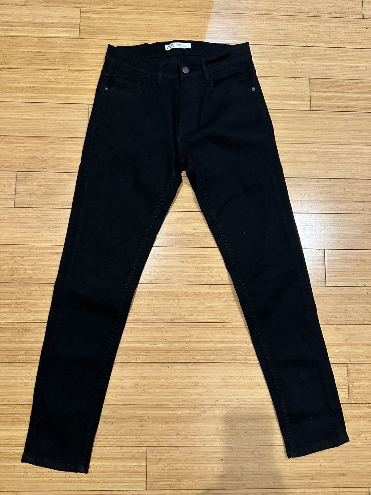Zara Zara Black Slim Straight Jeans Size 31 Stretch Minimal Size US 31 - 1 Thumbnail