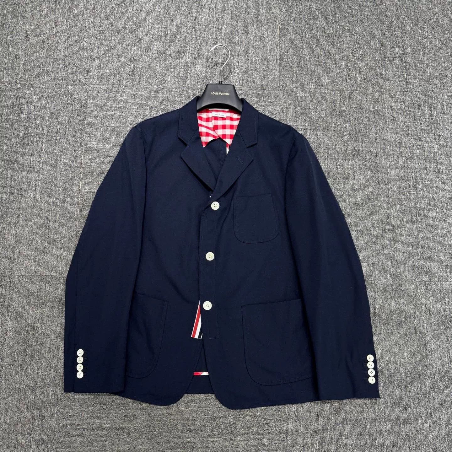 Thom Browne thom browne navy suit jacket size 2. Size US M / EU 48-50 / 2 - 1 Thumbnail