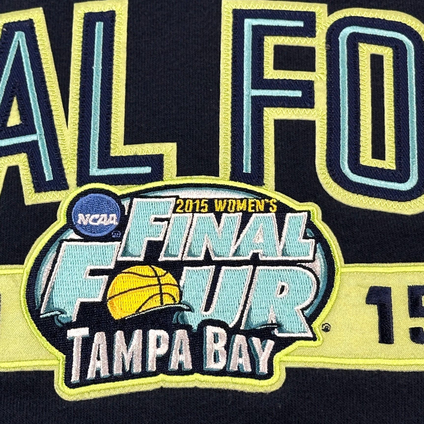 NCAA Gear For Sports Sweatshirt Womens Medium 2015 NCAA Final Four Sewn Logo Pullover Size M / US 6-8 / IT 42-44 - 3 Thumbnail
