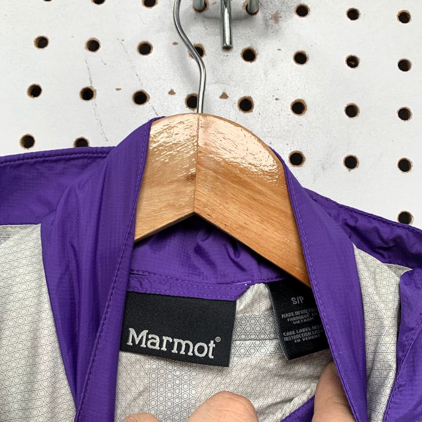 Marmot Marmot Rain Jacket Womens Small Purple Lightweight Hooded Water Repellent Jacket Size S / US 4 / IT 40 - 5 Thumbnail