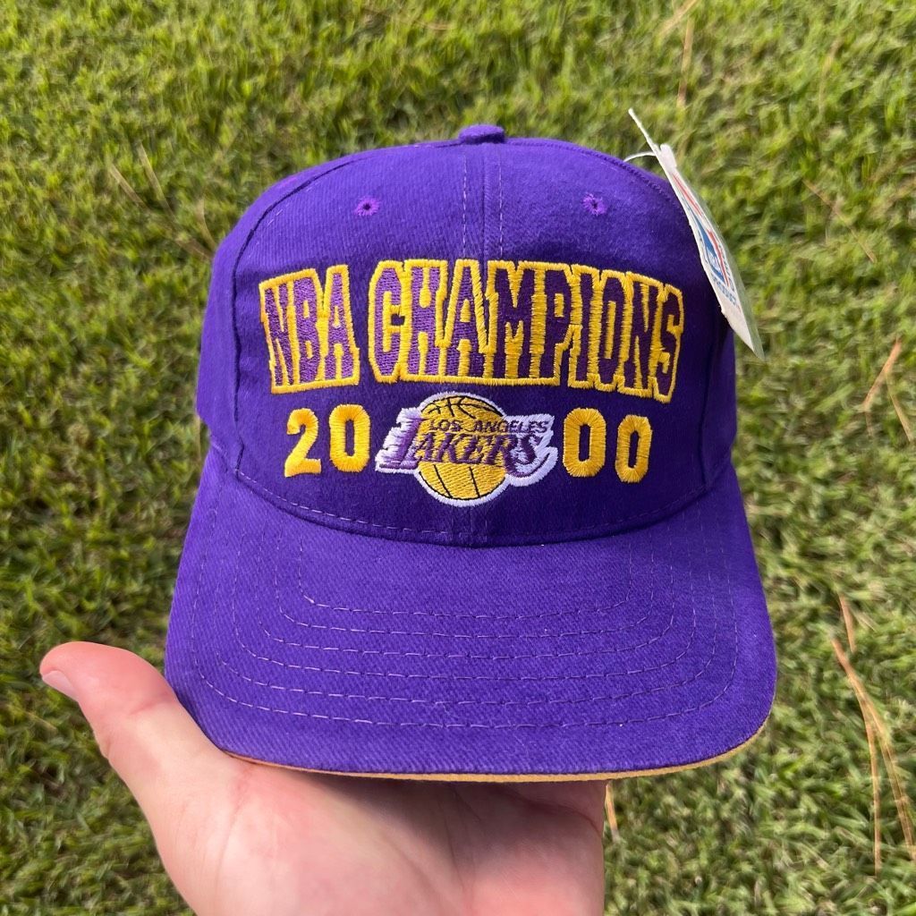 Vintage NWT Los Angeles Lakers 2000 NBA Champions Purple Hat