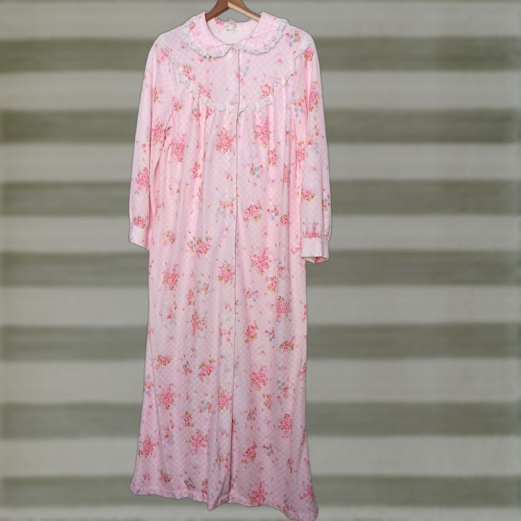Pinko VINTAGE Philmaid Robe House Coat Large Pink Floral Gingham Lace Snap Grannycore Size ONE SIZE - 1 Thumbnail