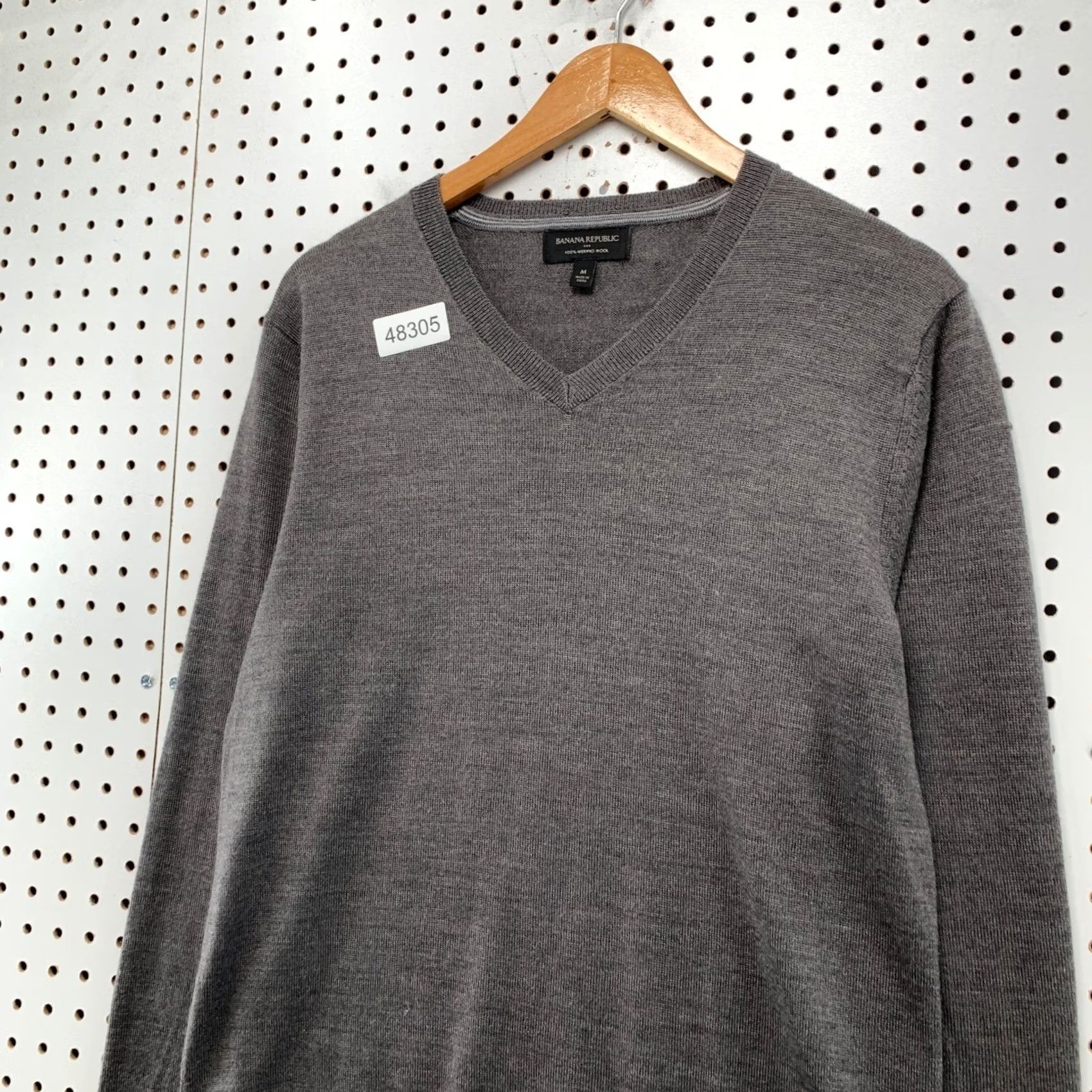 Banana Republic Banana Republic Sweater Mens V-Neck 100% Merino Wool Lightweight Gray Pullover Knit Shirt Size US M / EU 48-50 / 2 - 4 Thumbnail
