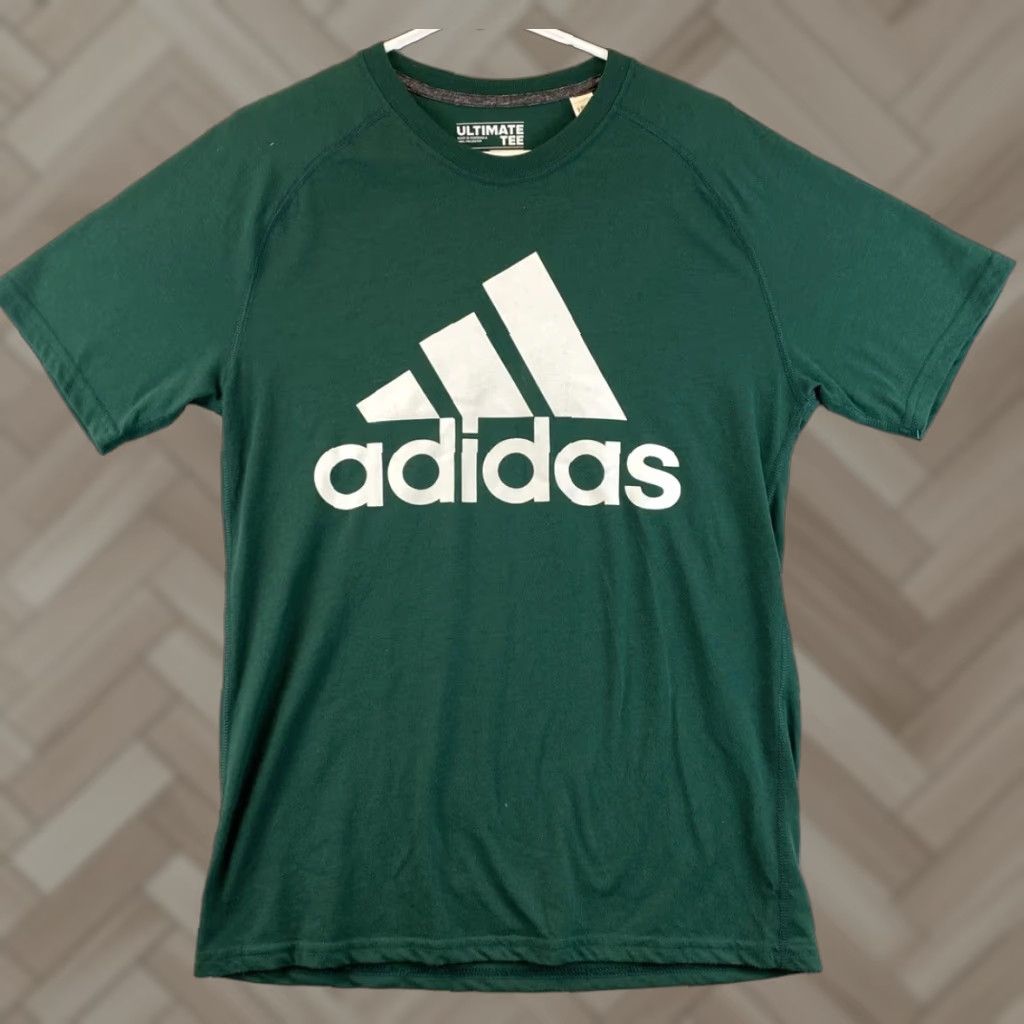 Adidas Adidas Tee Short Sleeve Badge of Sport Tee Men M Green 87-47 Size US 31 - 1 Thumbnail