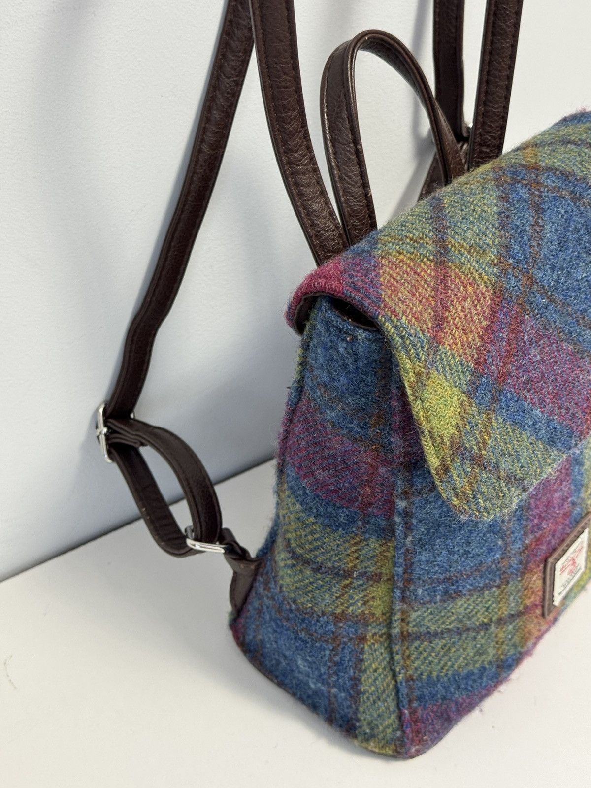 Harris Tweed AUTHENTIC HARRIS TWEED MINI BACKPACK TUMMEL GLEN APPIN Col Size ONE SIZE - 8 Thumbnail