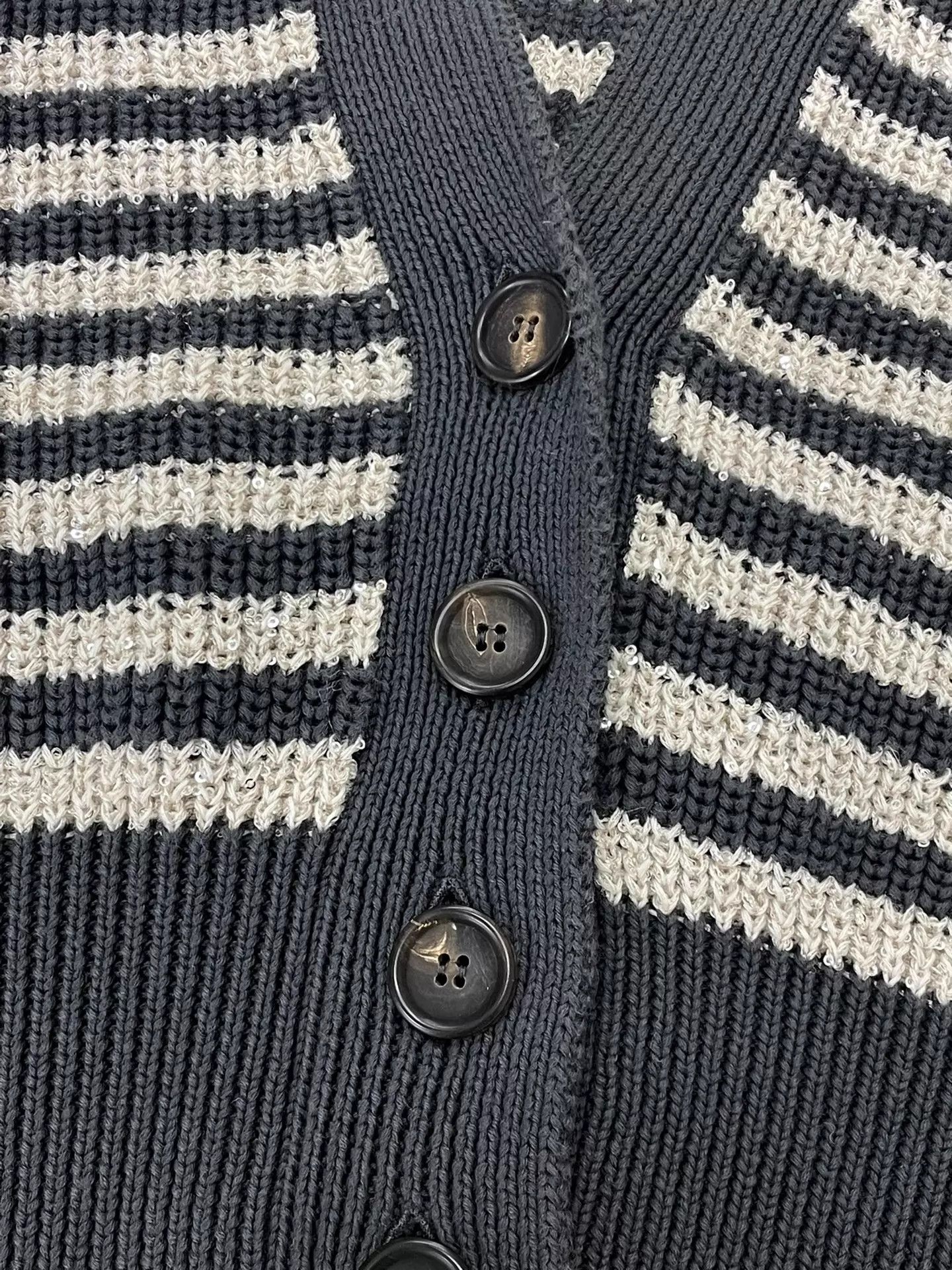 Brunello Cucinelli Brunello Cucinelli Sequin CB Stripe Knit Cardi XS Size XS / US 0-2 / IT 36-38 - 2 Thumbnail