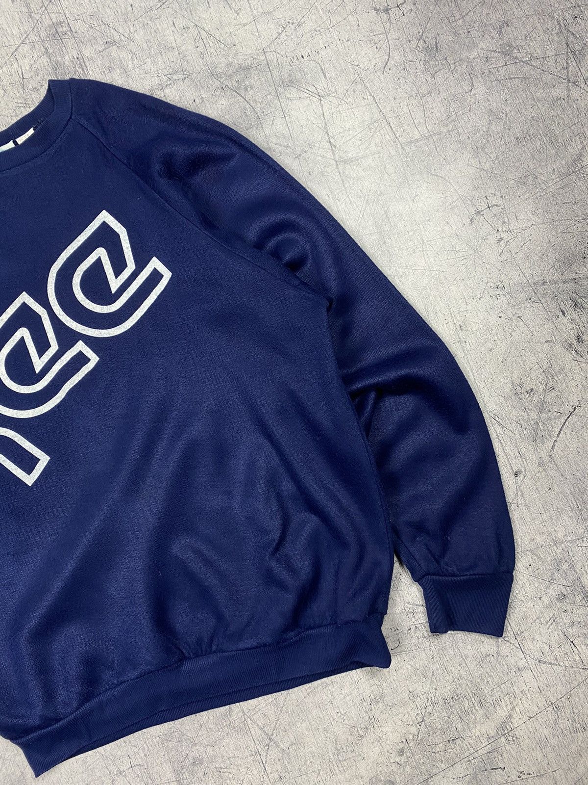 Reebok Vintage Reebok Y2K Big Logo Sweatshirt Size US S / EU 44-46 / 1 - 4 Thumbnail