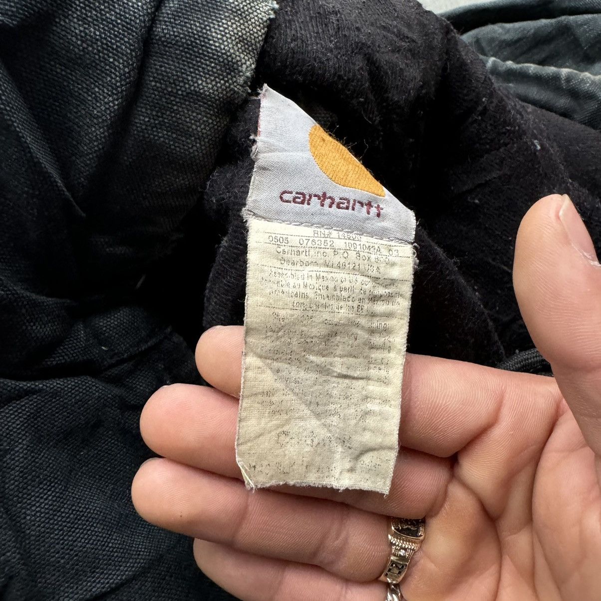 Carhartt × Vintage Vintage 90s Carhartt Black Faded Distressed Hooded jacket Size US XL / EU 56 / 4 - 6 Thumbnail