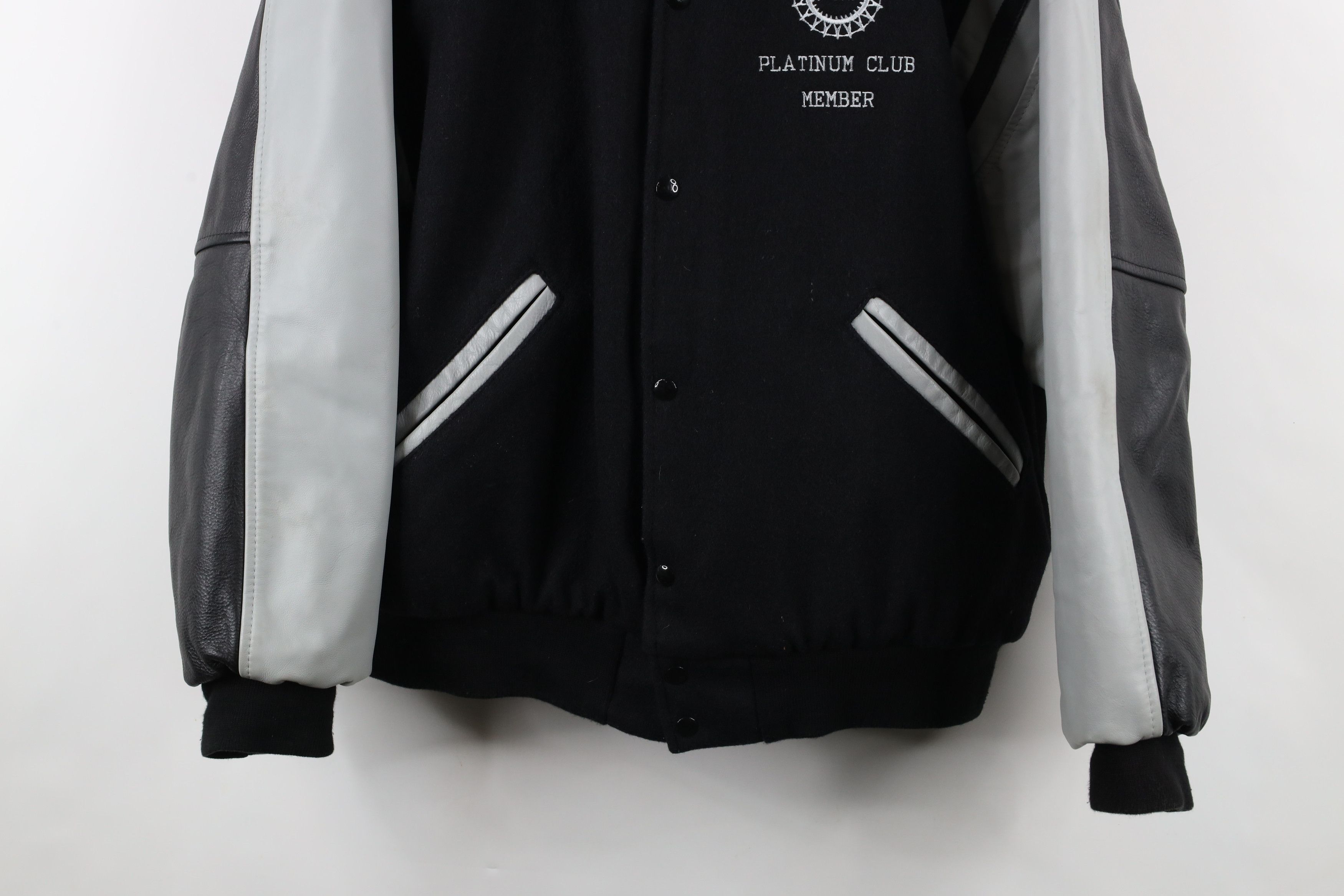 Vintage Vintage 90s United Auto Wool Leather Varsity Jacket USA Size US XL / EU 56 / 4 - 3 Thumbnail