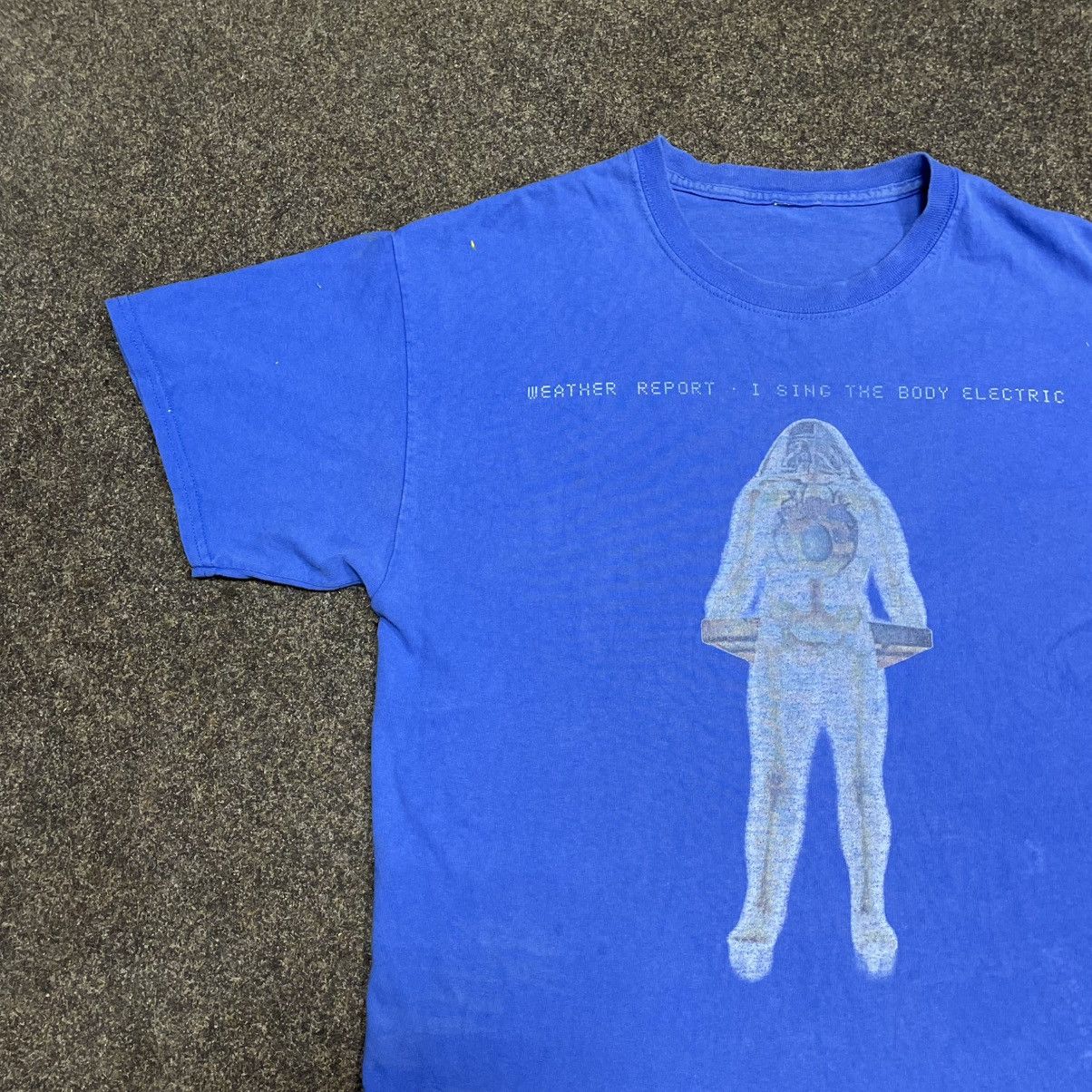 Vintage Vintage Y2K Sun Faded Graphic Tee Streetwear Underground L Size US L / EU 52-54 / 3 - 3 Thumbnail