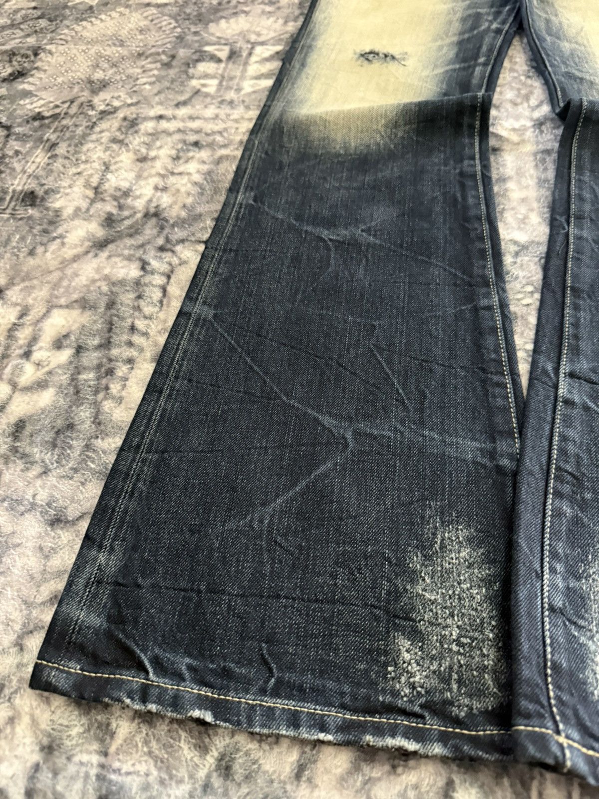 If Six Was Nine Trim Co Japan Wolf Cut Shadow Wash Studded Flared Jeans Size US 30 / EU 46 - 9 Thumbnail
