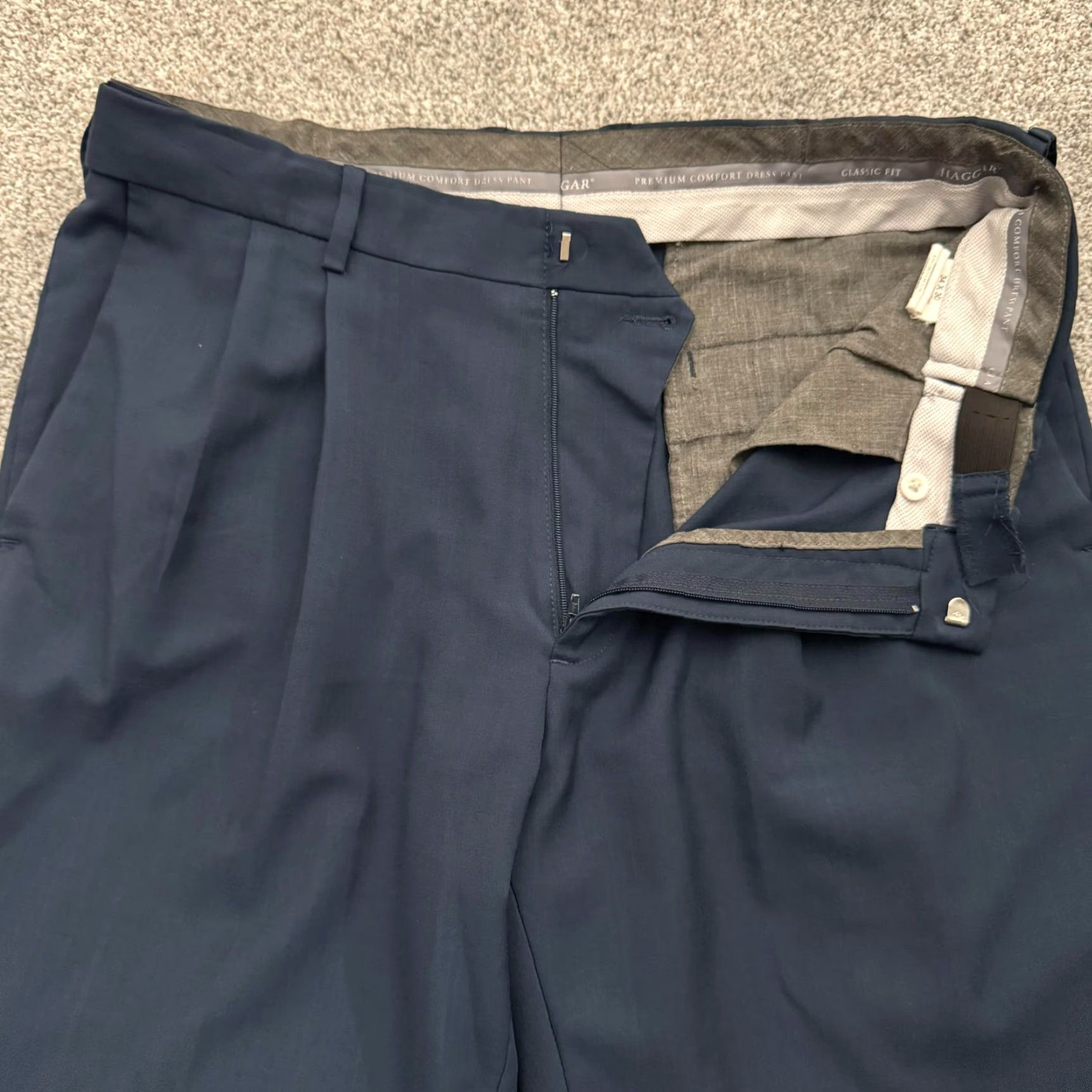 Haggar Haggar Dress Pants Mens 34x30 Office Classic Fit Preppy Navy Blue Dress Pants Mens 34x30 Navy Blue Preppy Comfort Pockets Classic Fit Size US 34 / EU 50 - 5 Thumbnail