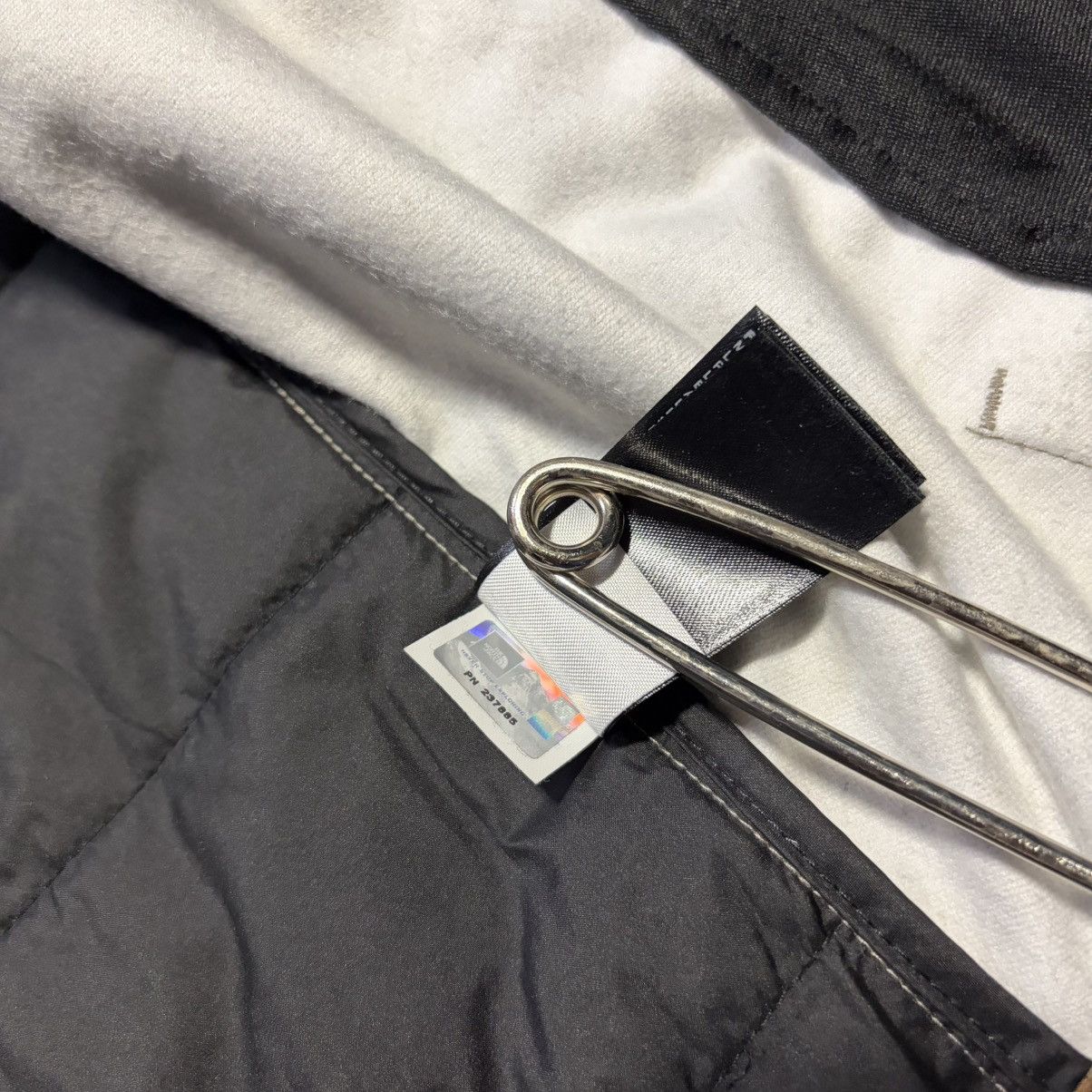The North Face The North Face Lightweight Puffer Jacket Camo Outdoor Hiking Size US S / EU 44-46 / 1 - 11 Thumbnail