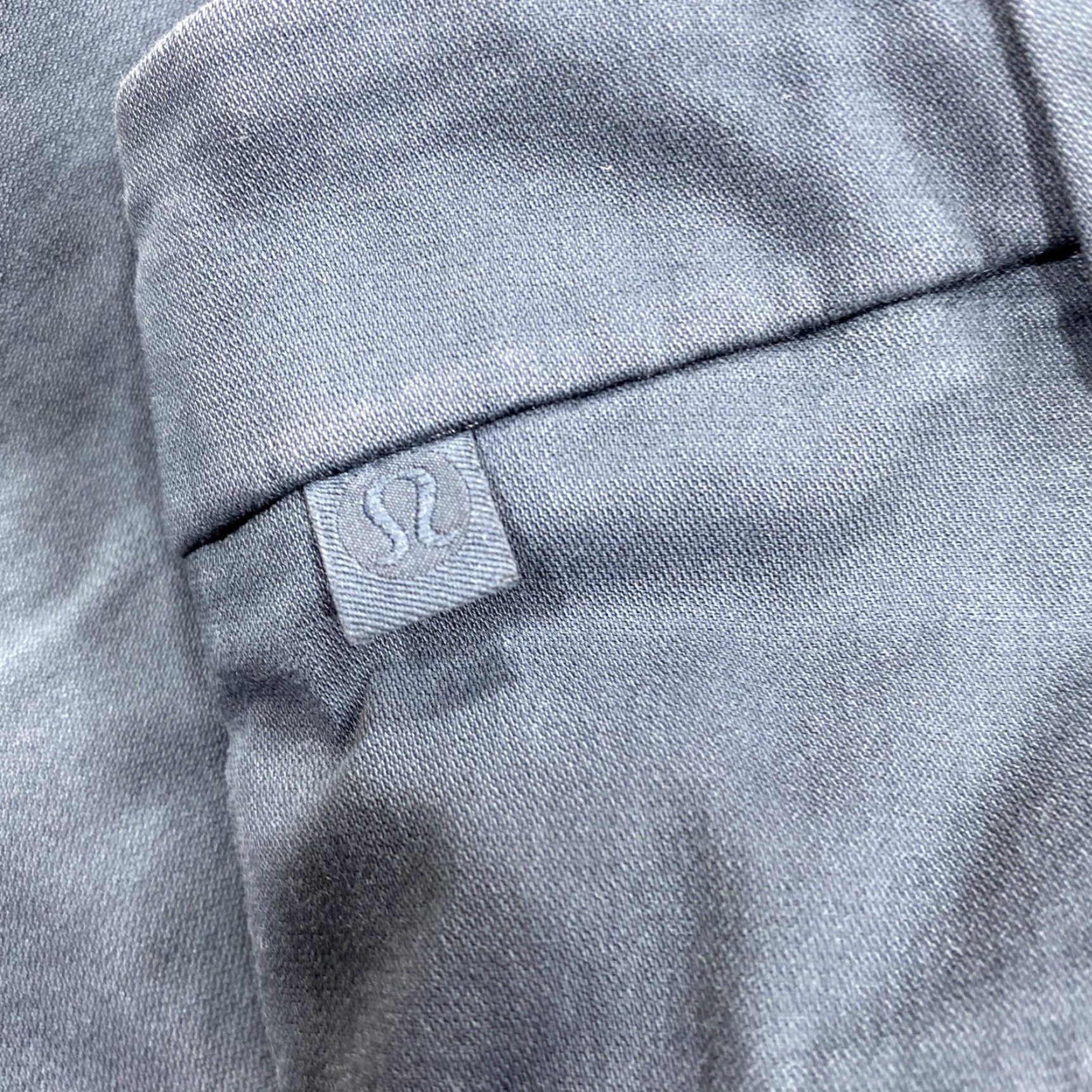 Lululemon Lululemon Mens Chino Pants 33x32 Gray Tapered Flat Front Casual Everyday Golf Pockets Logo Size US 33 - 3 Thumbnail