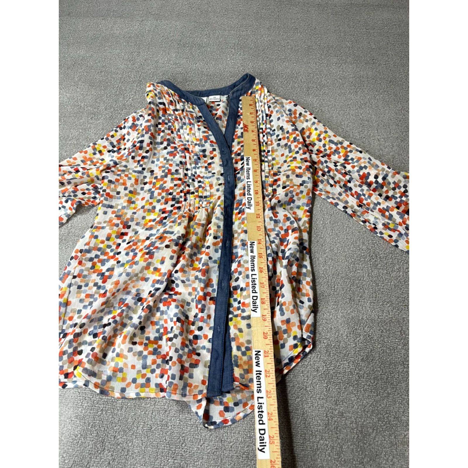 Liz Claiborne Liz Claiborne Top Womens Petite Medium Colorful Button Up Long Sleeve Size M / US 6-8 / IT 42-44 - 2 Thumbnail