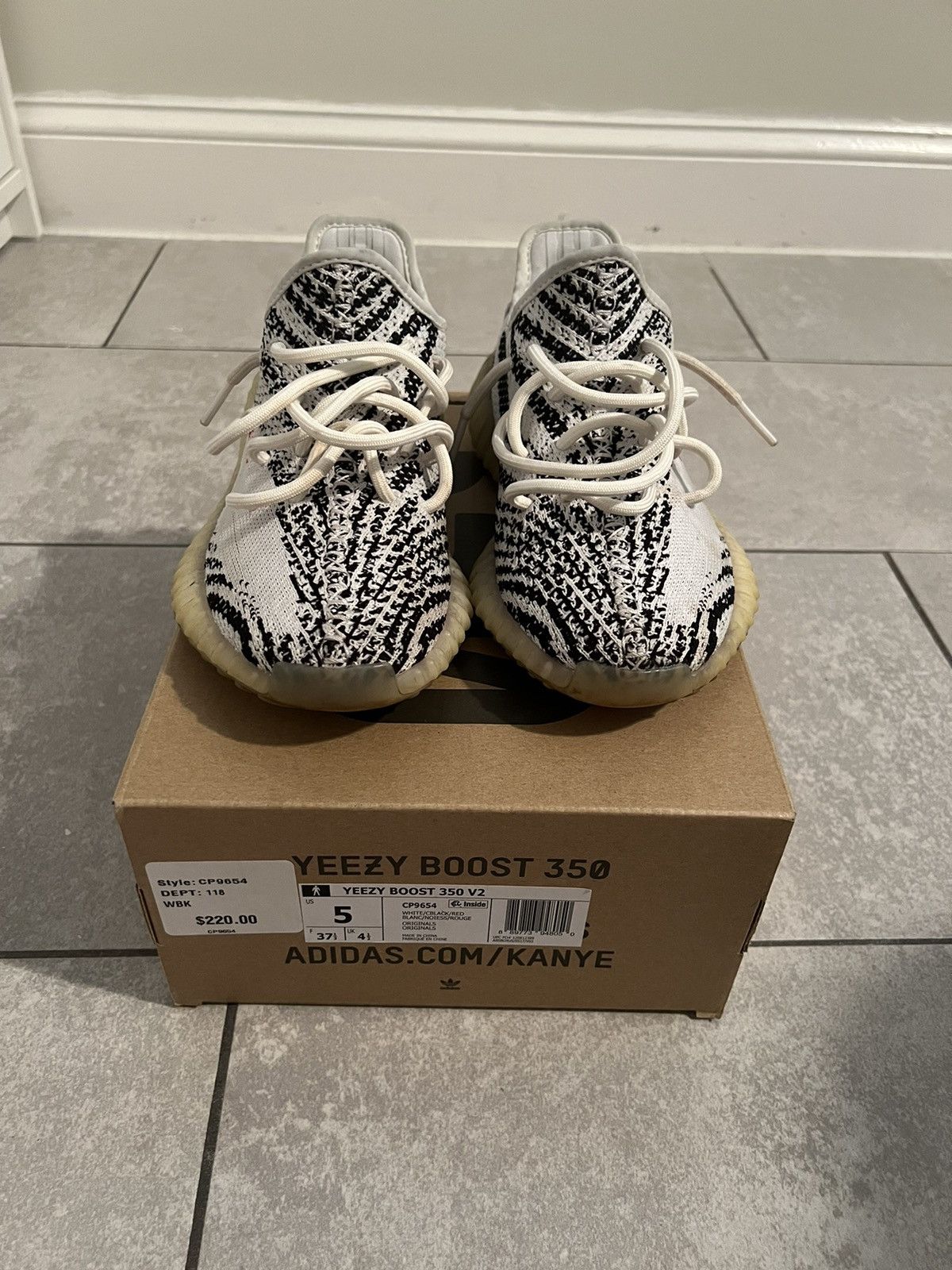 Adidas Yeezy Boost 350 V2 'Zebra' (2017) Size