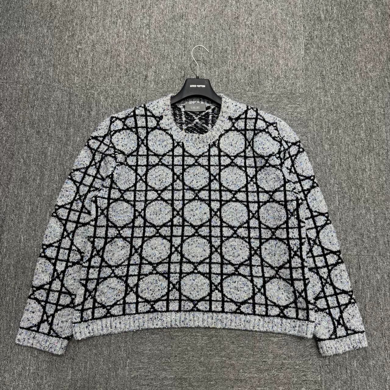 Dior dior black and white knit sweater Size US XXL / EU 58 / 5 - 1 Thumbnail