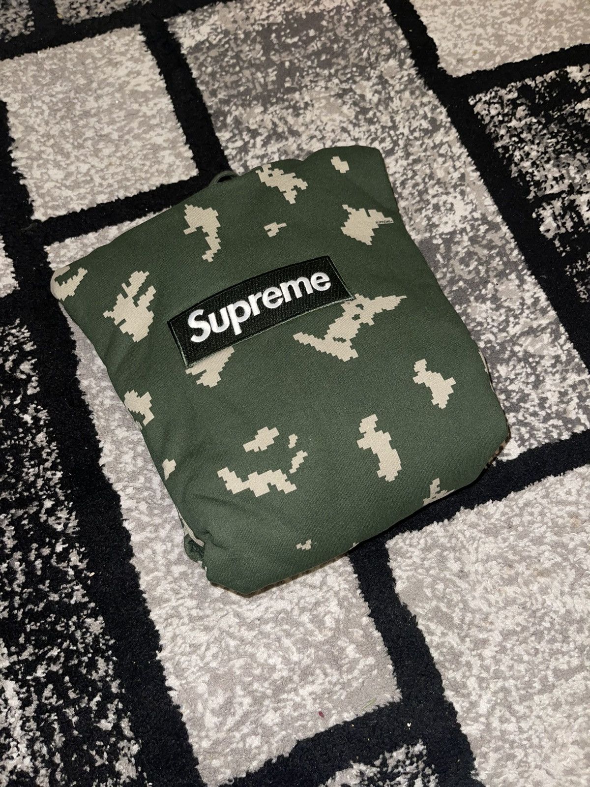Supreme Supreme Russian Camo Box Logo Hoodie S FW21 | Grailed