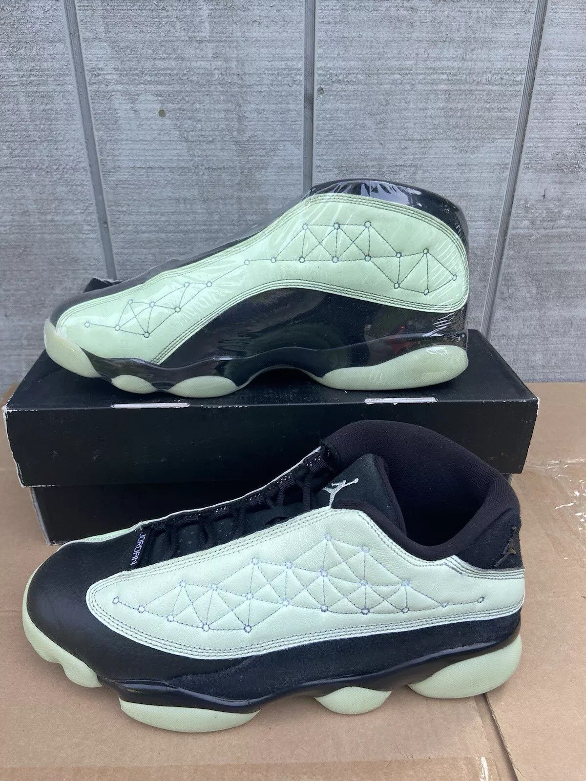 Nike Nike Air Jordan 13 Retro Low Single's Day 2021 11m/ 12.5w Size US 11 / EU 44 - 2 Thumbnail