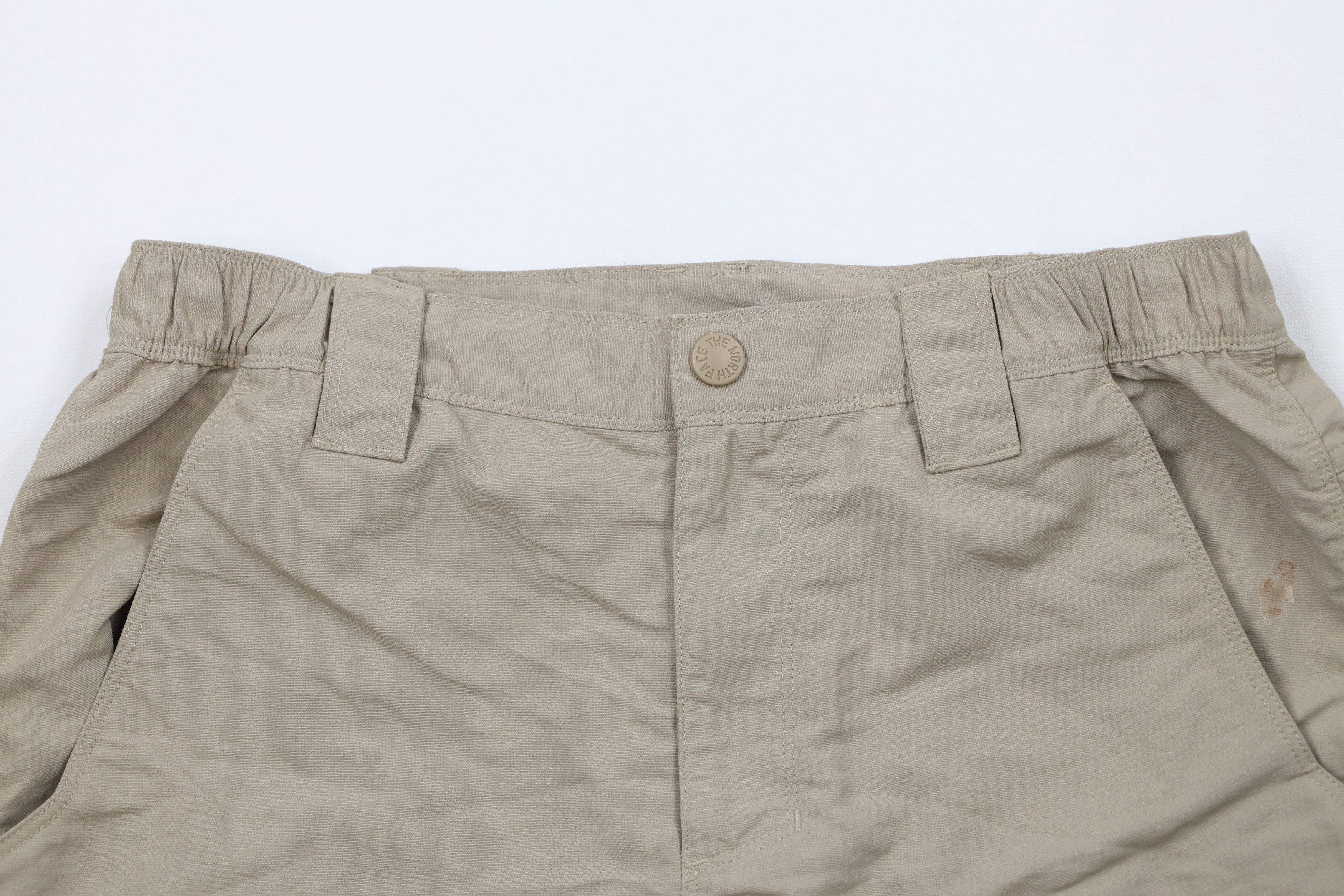 The North Face × Vintage Vintage Y2K The North Face Spell Out Hiking Cargo Shorts Size US 30 / EU 46 - 2 Thumbnail