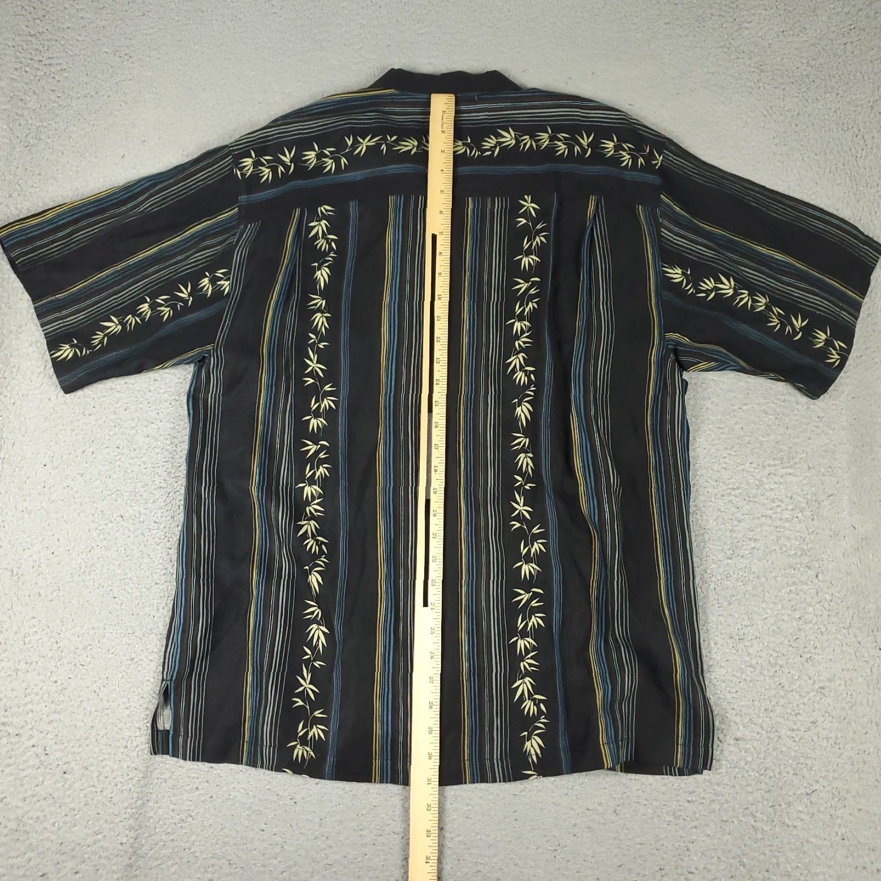 Tommy Bahama Tommy Bahama Shirt Mens Large Black Striped Silk Linen Camp Collar Hawaiian Size US L / EU 52-54 / 3 - 4 Thumbnail
