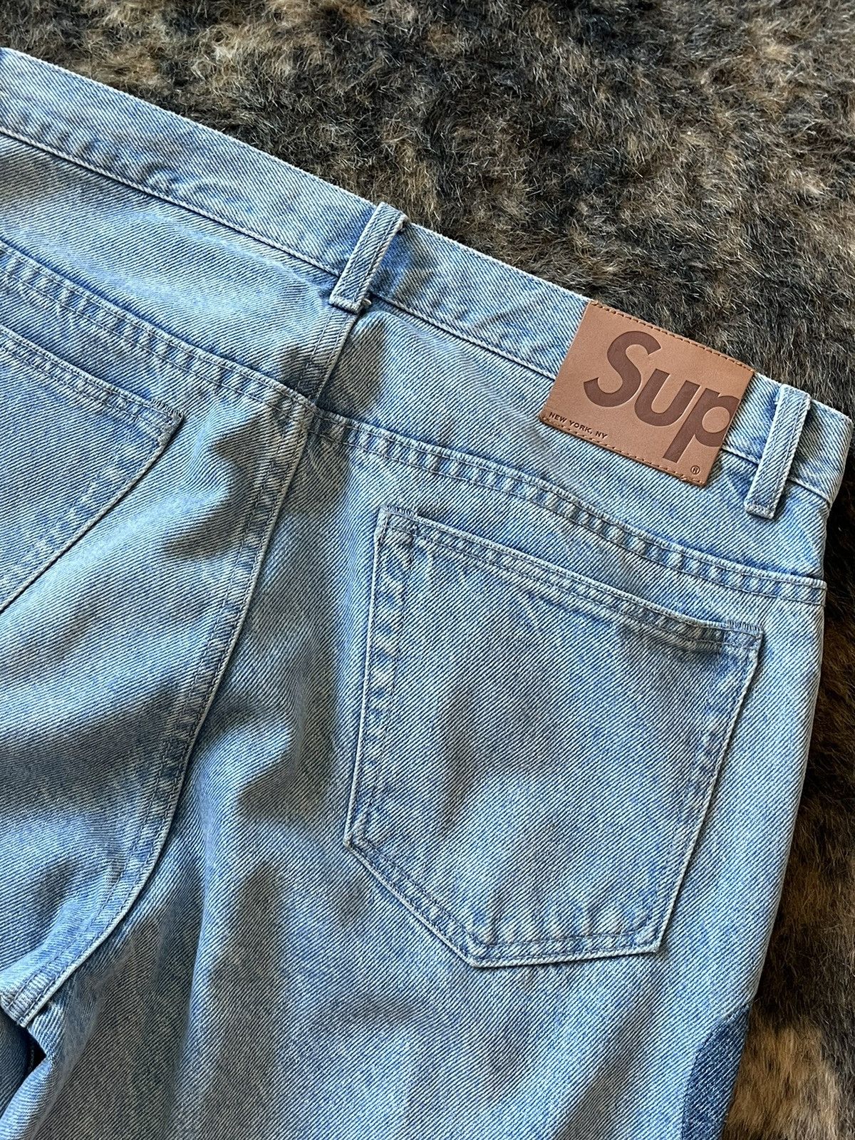 Supreme supreme inset logo jean washed blue Ss22 denim pants 32