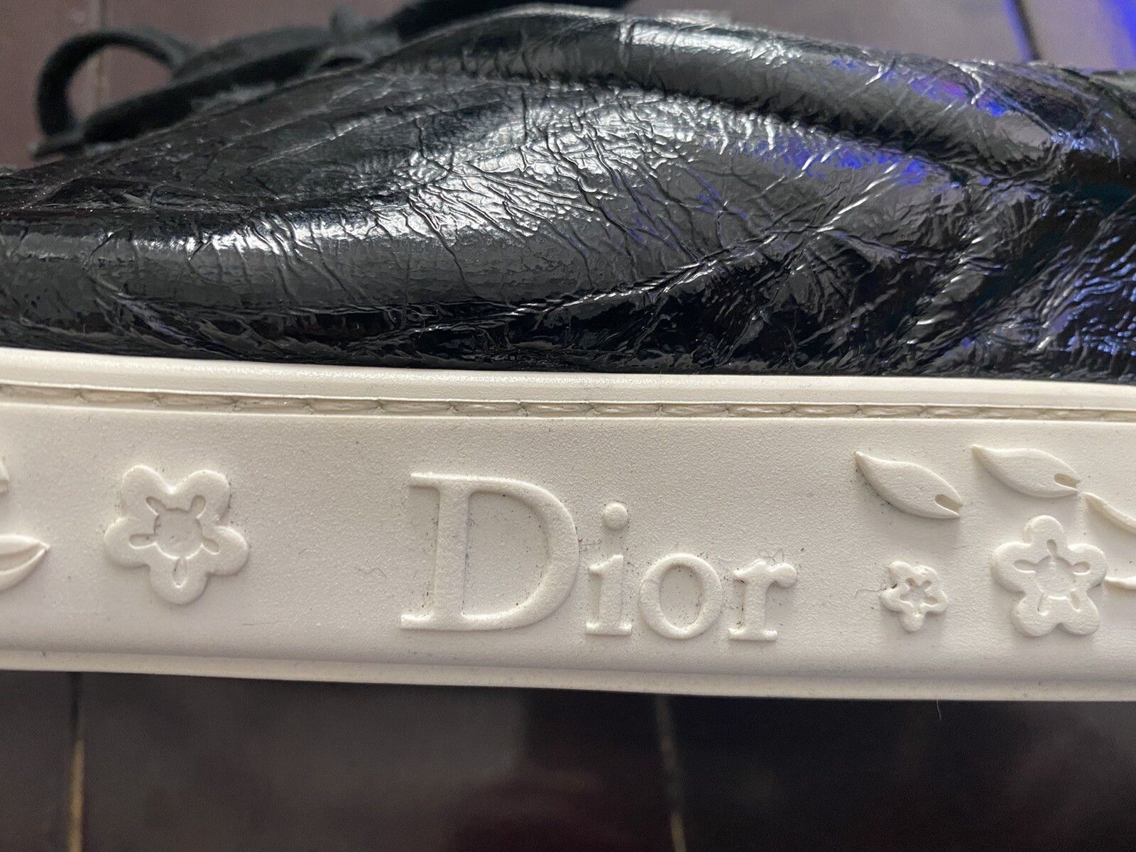 Dior Crinkled Patent Leather Move Low Top Sneakers Size 38.5 Size US 8.5 / IT 38.5 - 9 Thumbnail