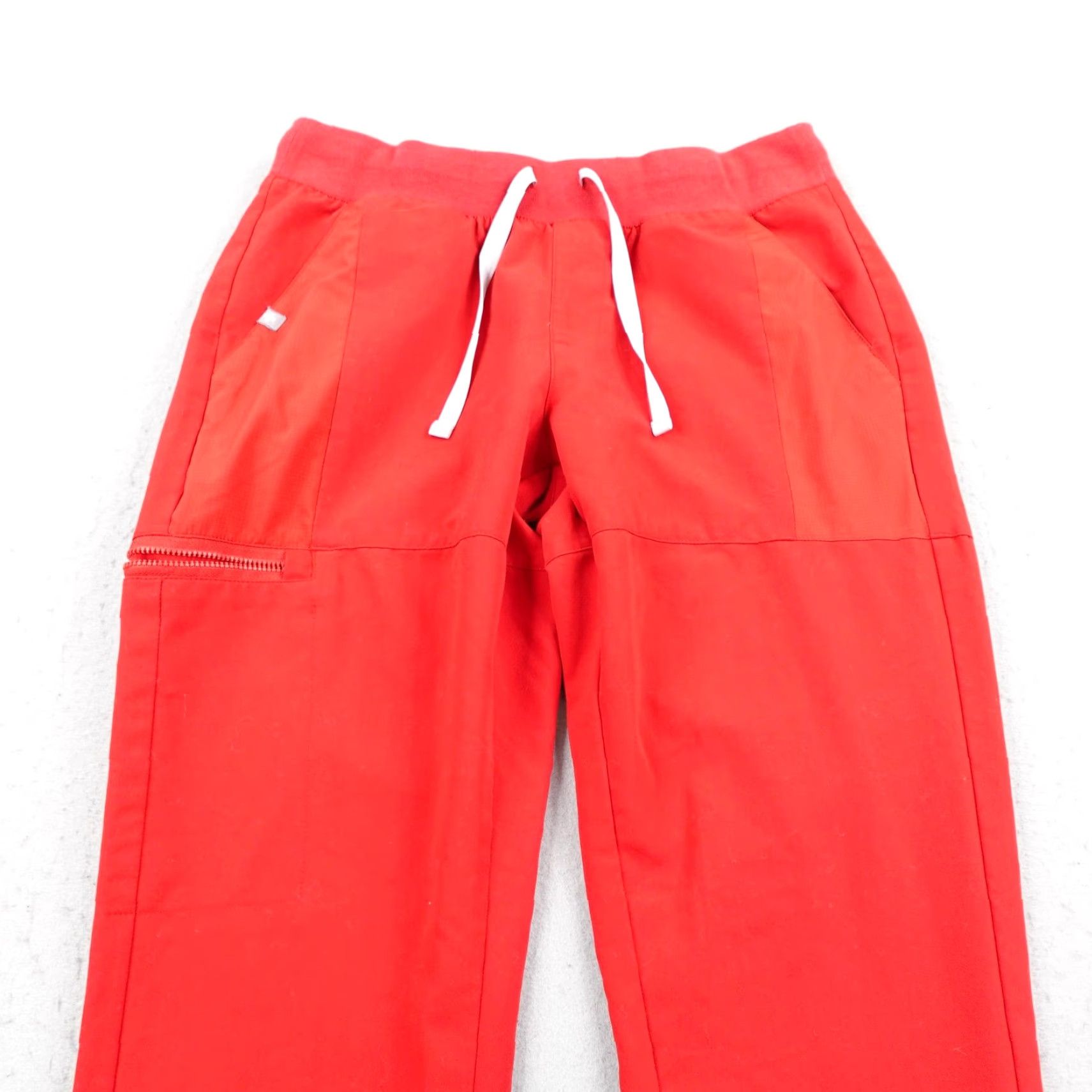 Vintage FIGS Scrub Pants Womens Small Red Manari Bottoms Medical Nurse Technical Scrubs Womens S Red Manari Bottoms FIGS Size 28" / US 6 / IT 42 - 2 Thumbnail